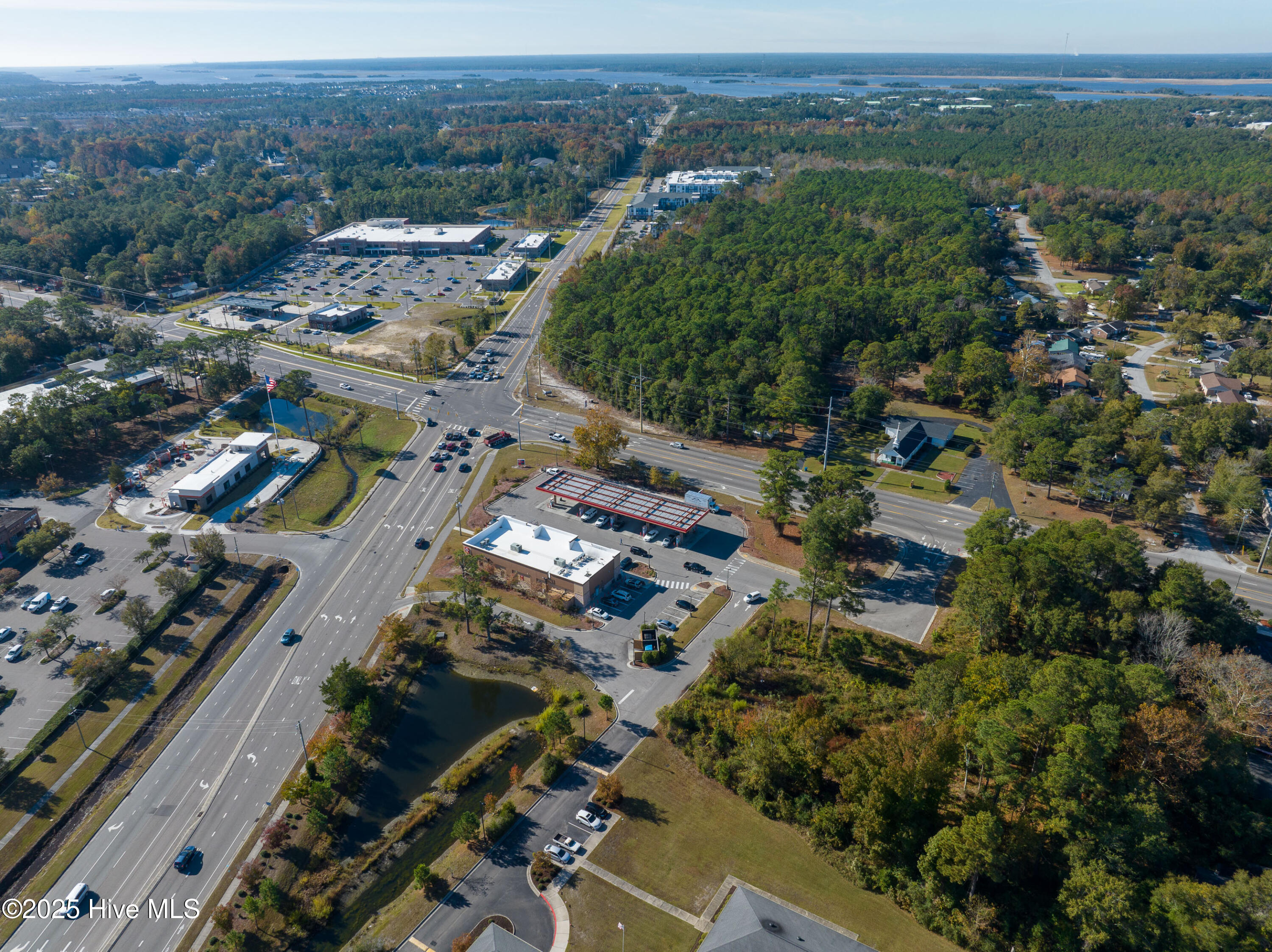 100540457 | Photo 16