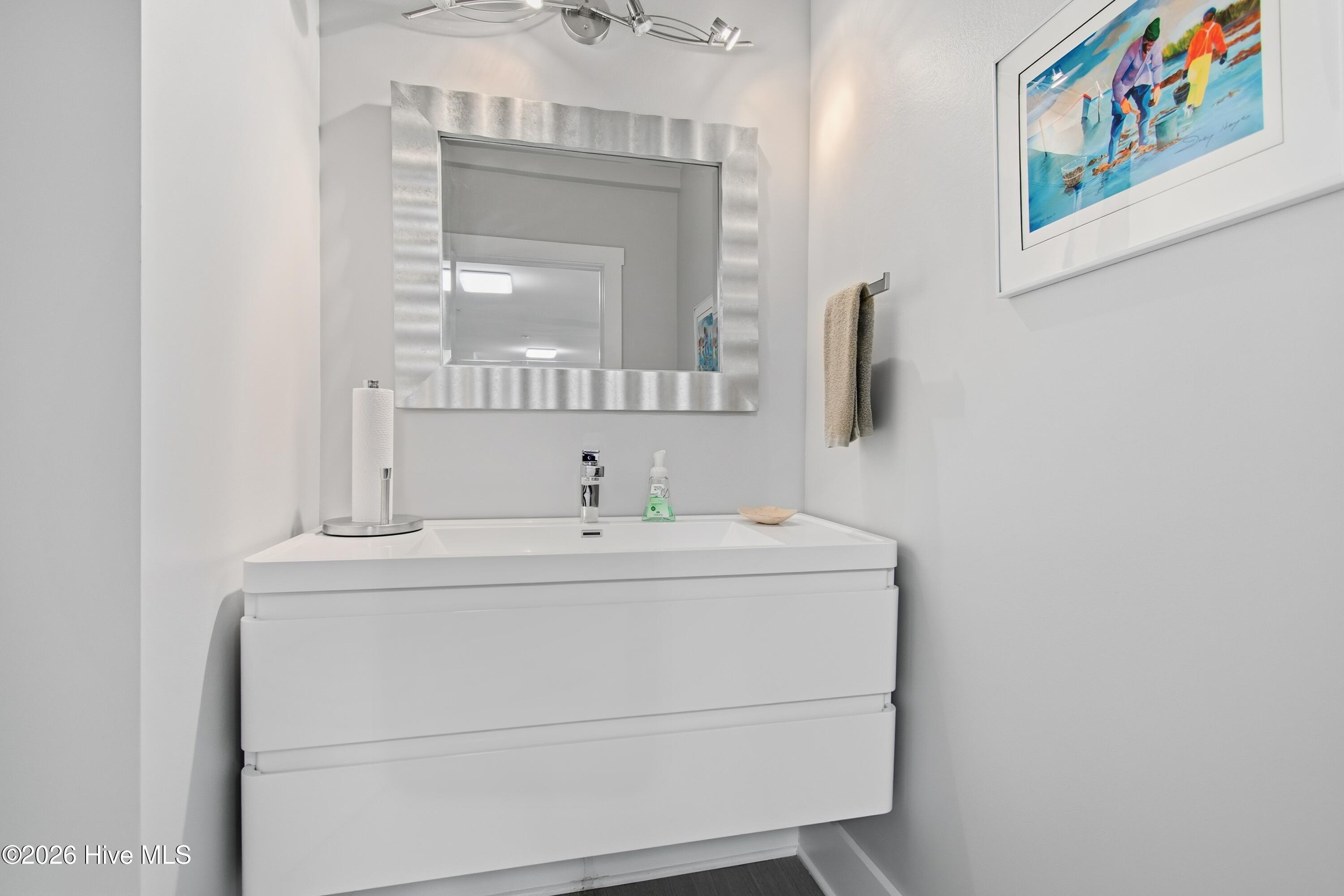 100549658 | Photo 61