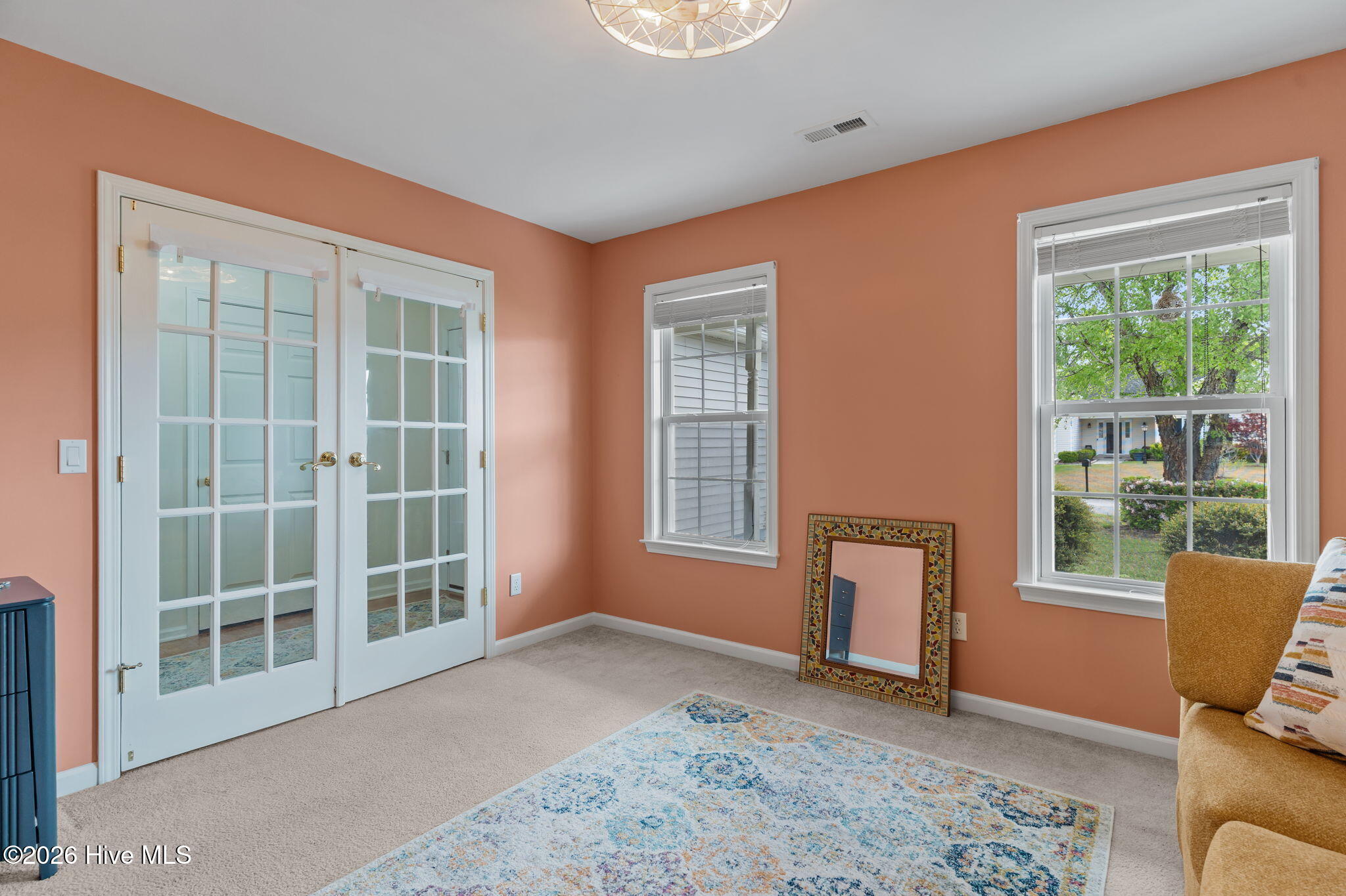 100565536 | Photo 10