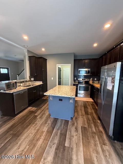 100568953 | Photo 11