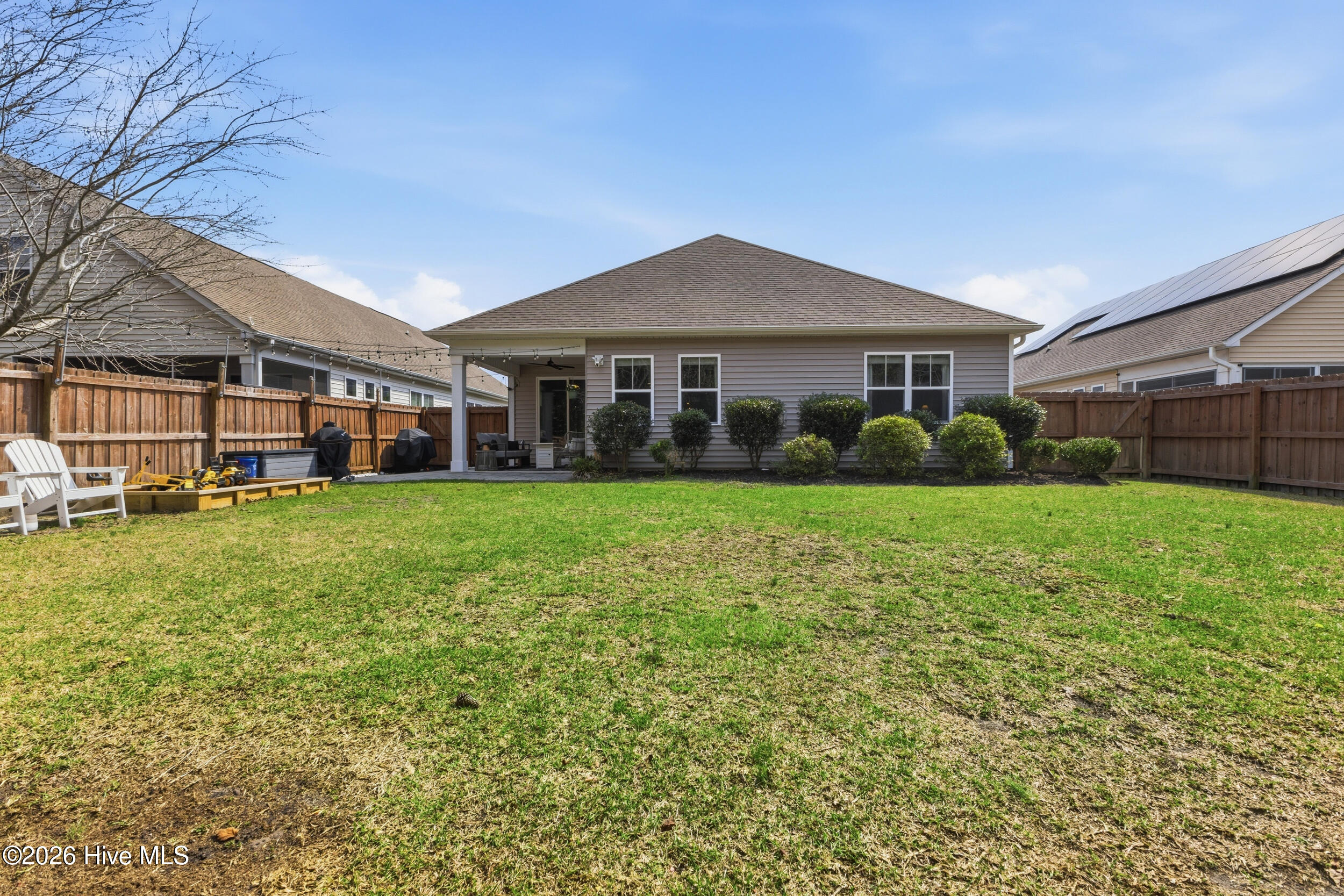 100557196 | Photo 28