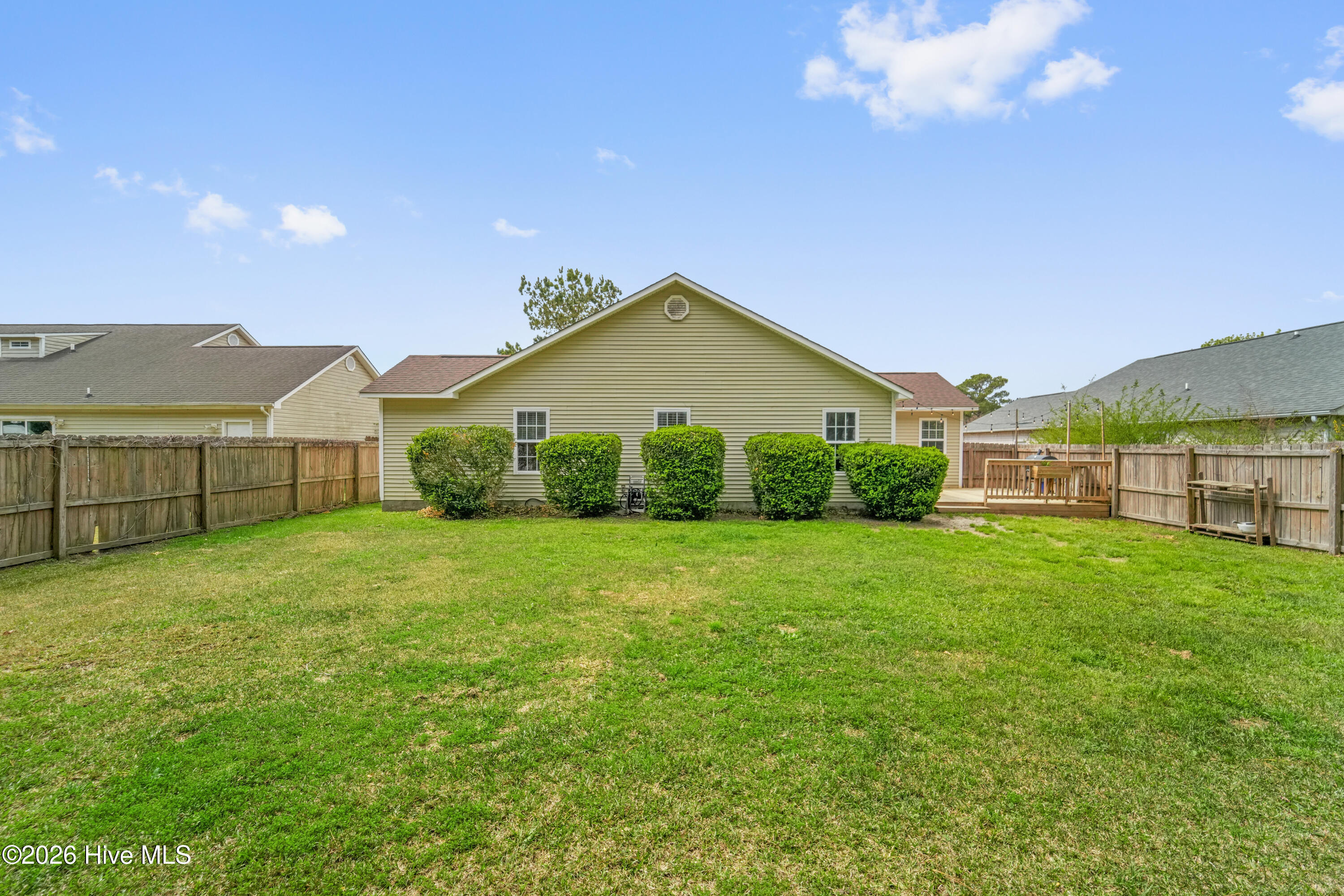 100561681 | Photo 32