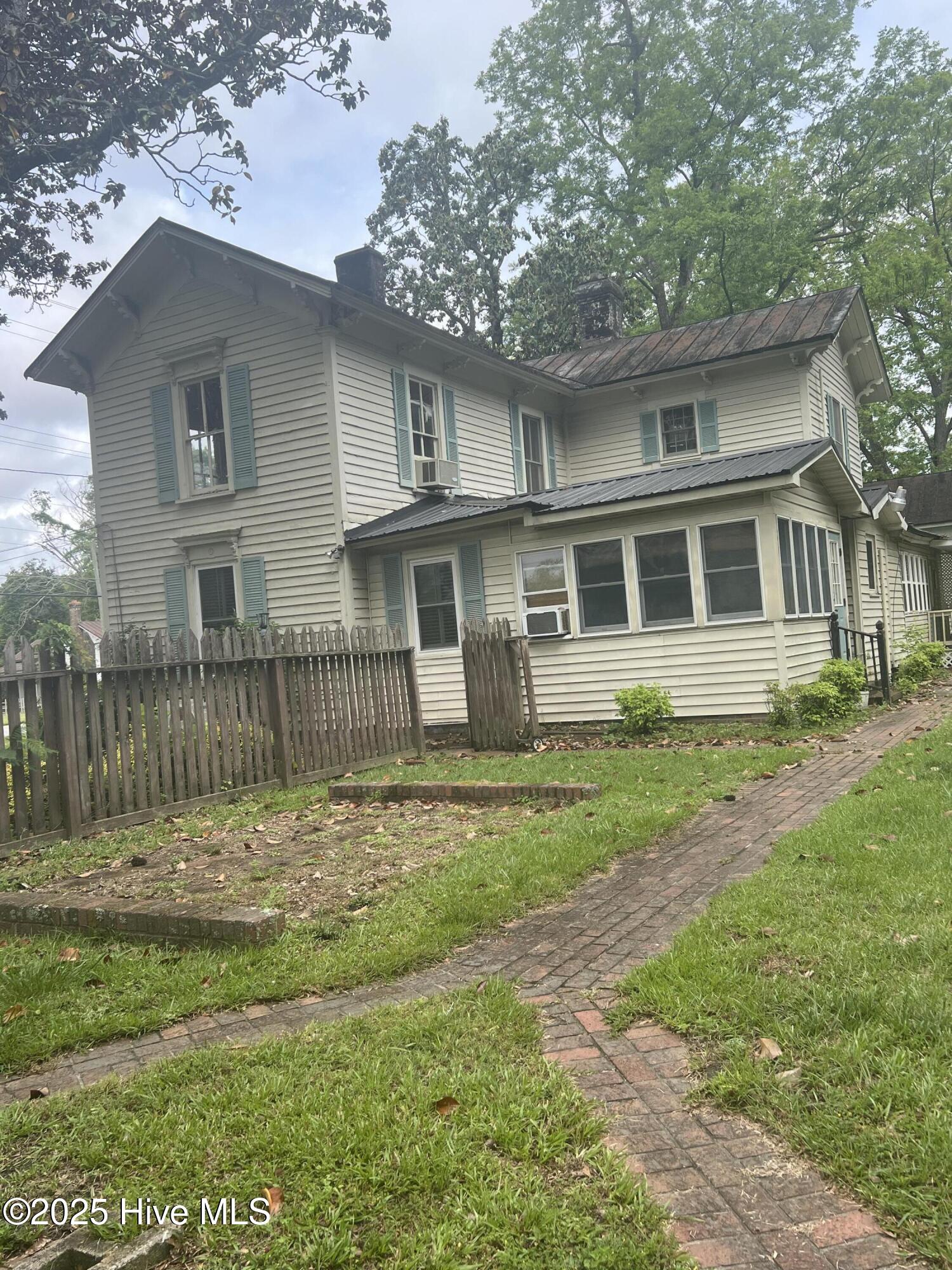 105 S Front Street