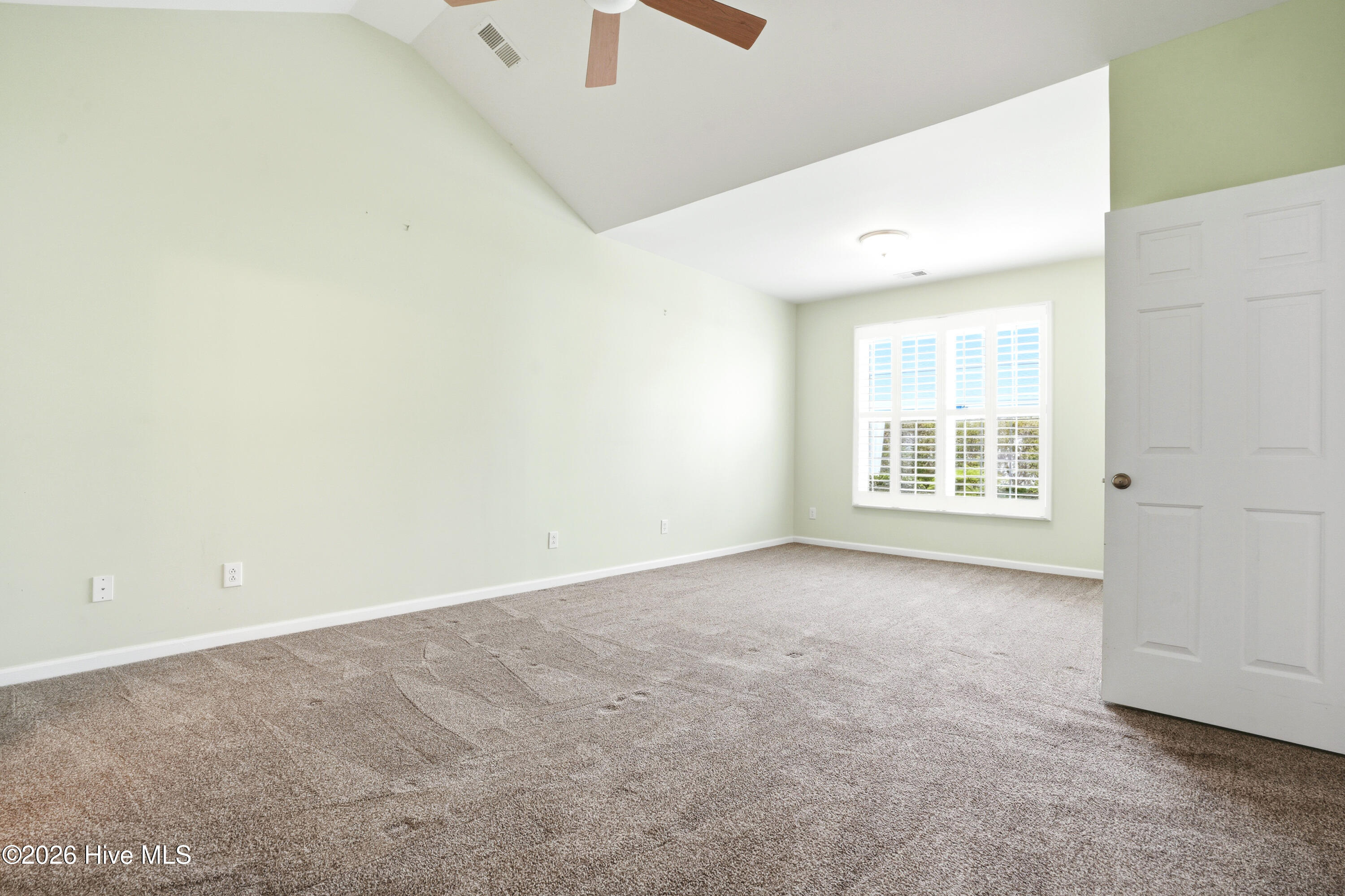 100564881 | Photo 27