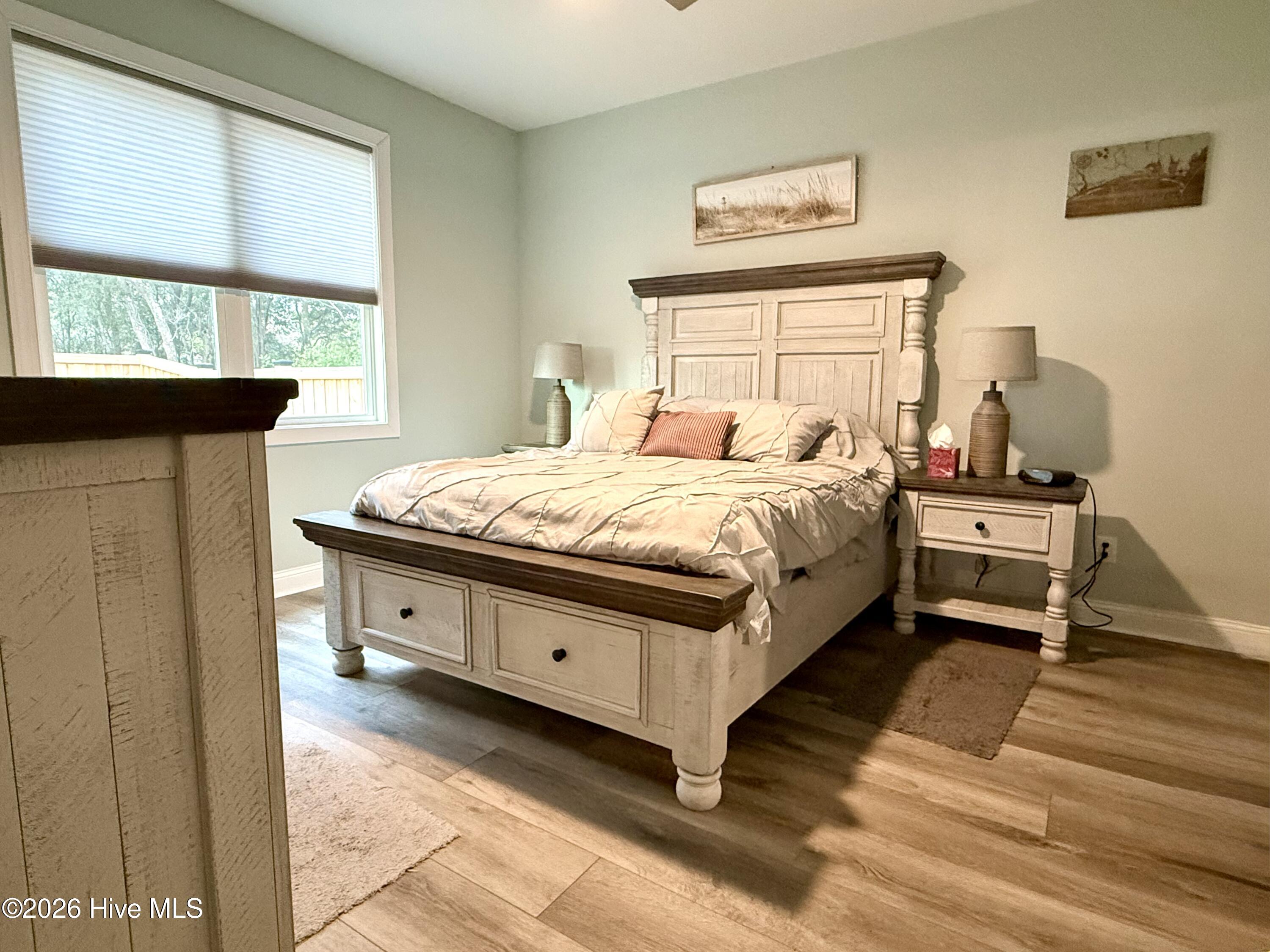 100 Evergreen Lane,Pine Knoll Shores