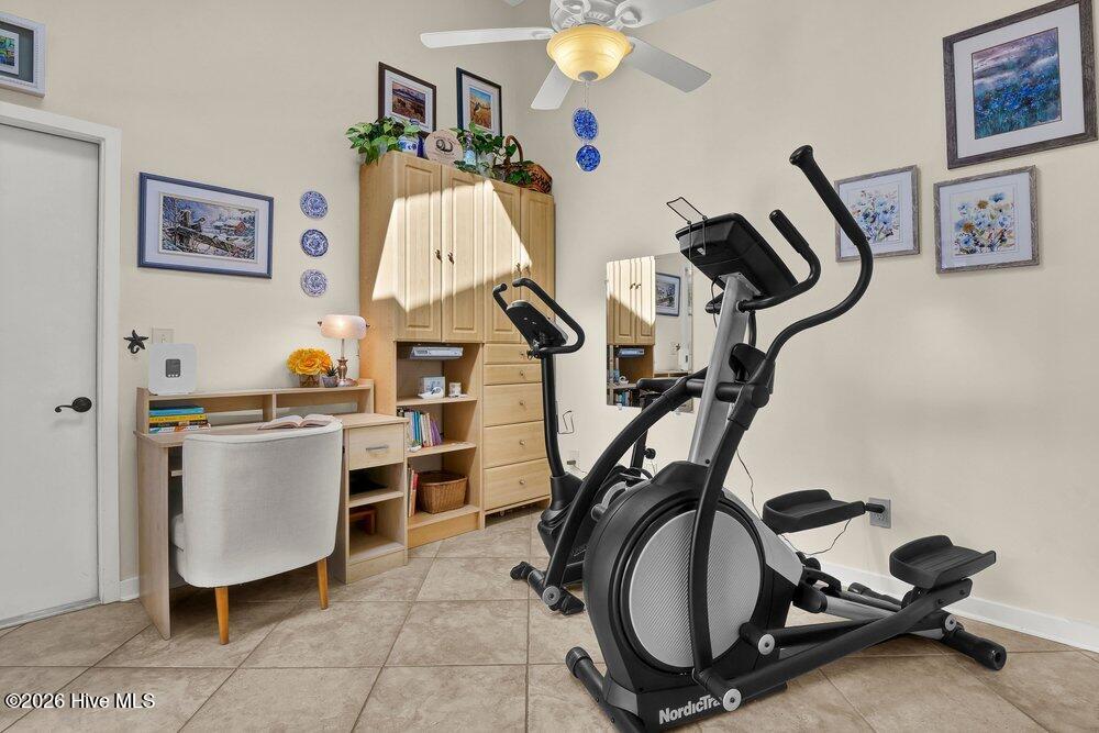 100558966 | Photo 22