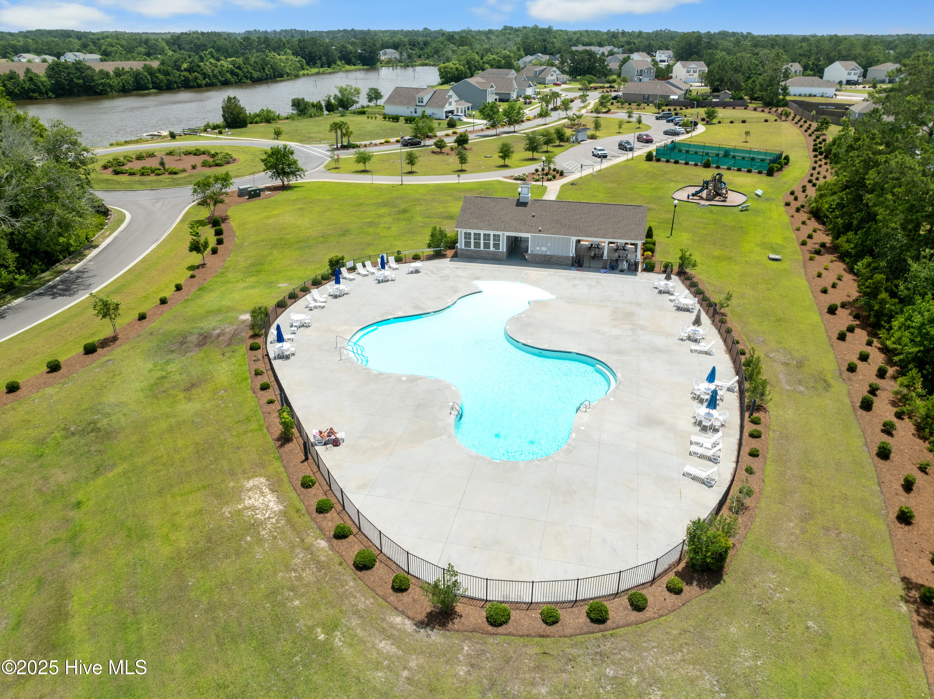 100521762 | Photo 50