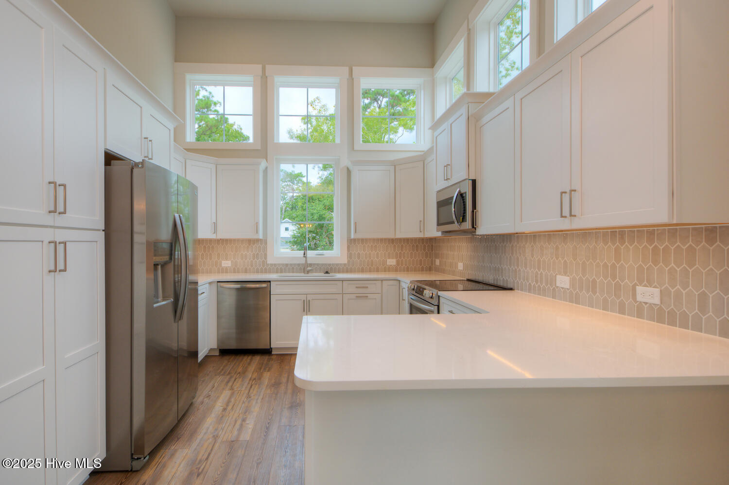 100502884 | Photo 37