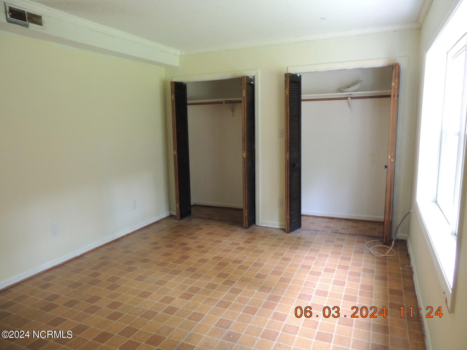 100450812 | Photo 15