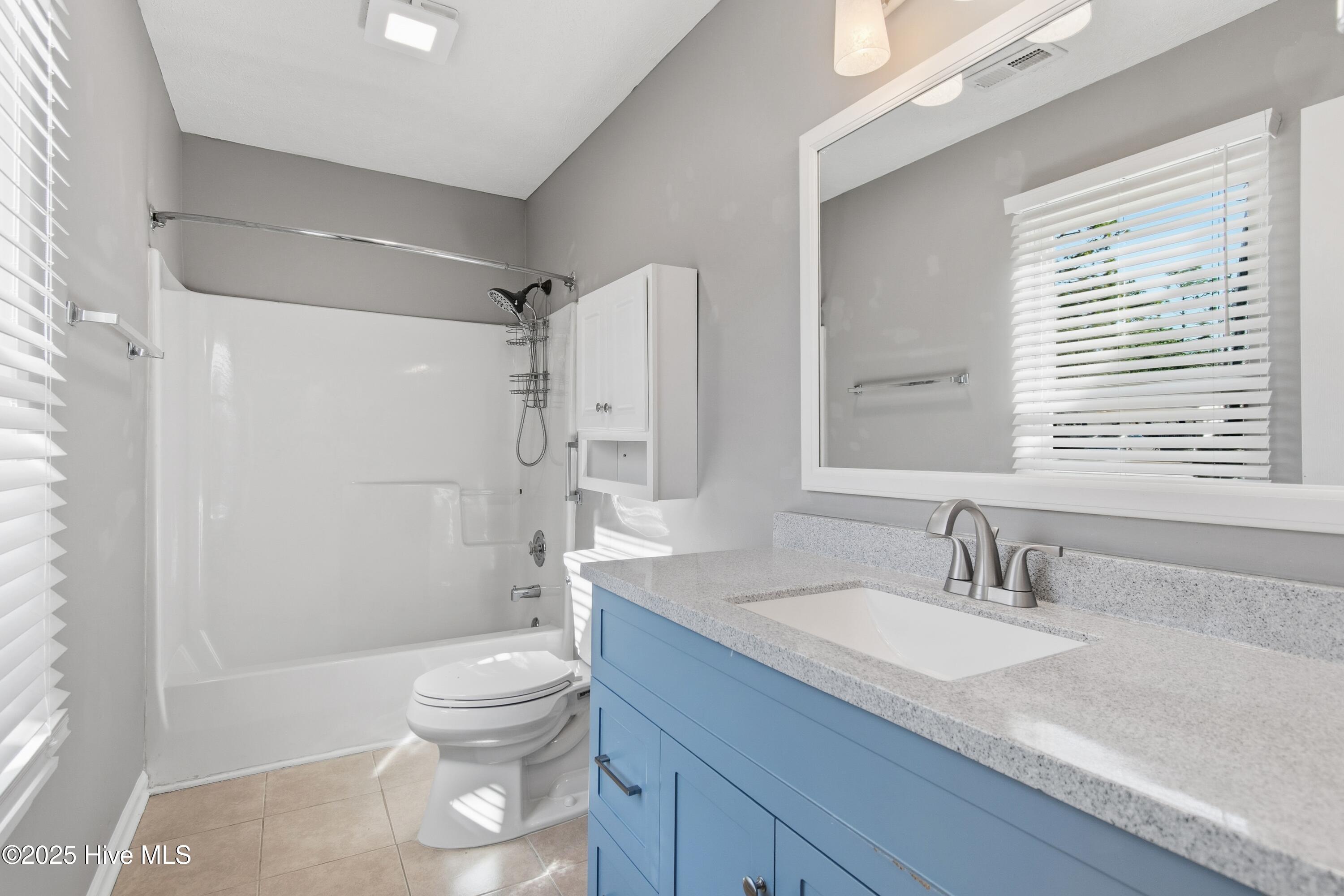 100546463 | Photo 26