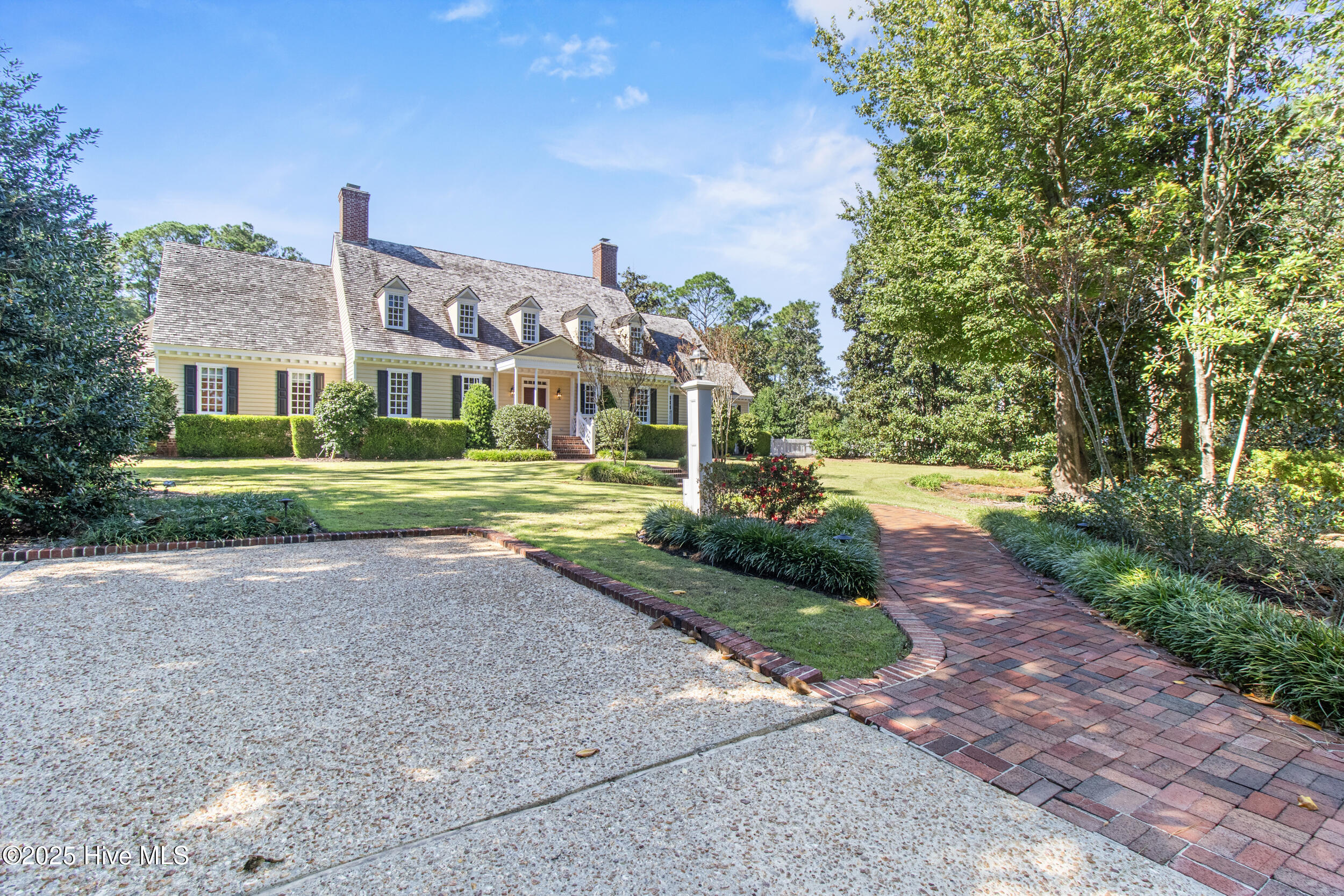 100537664 | Photo 83