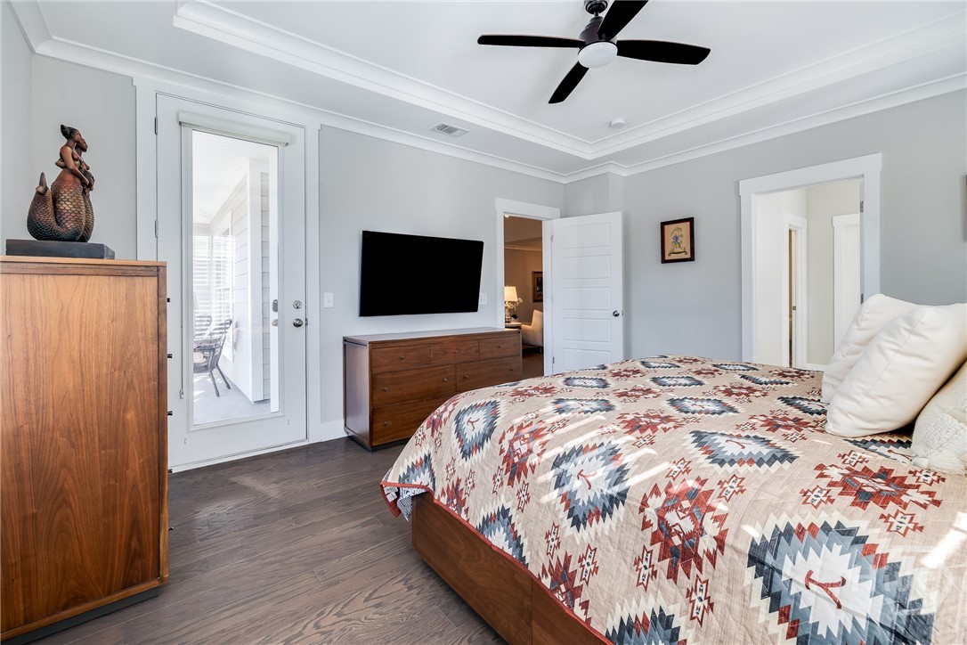 Primary Bedroom - screened porch access
