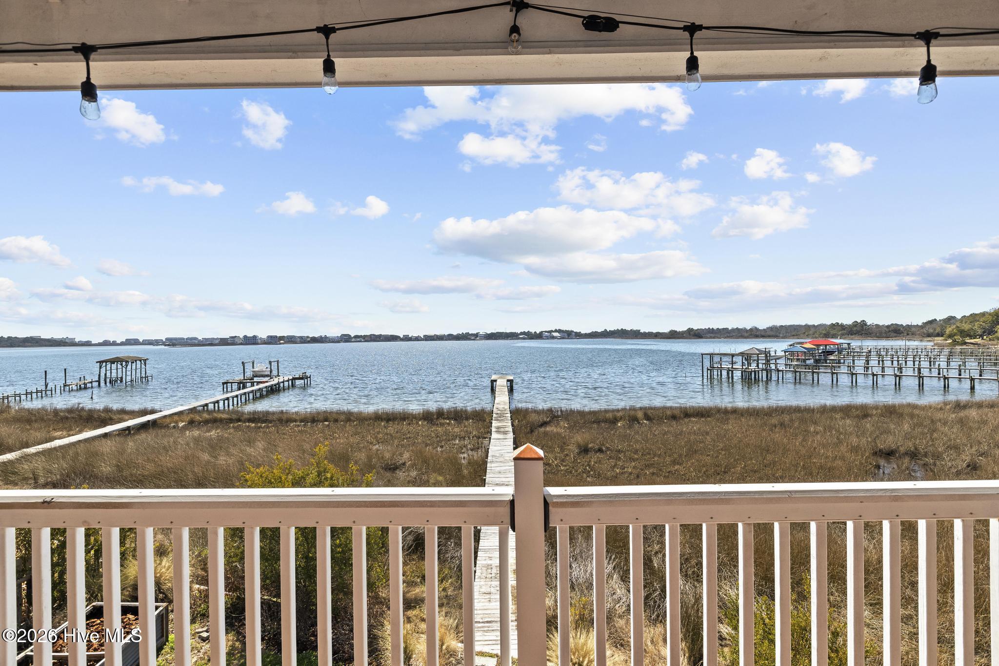 100557619 | Photo 41