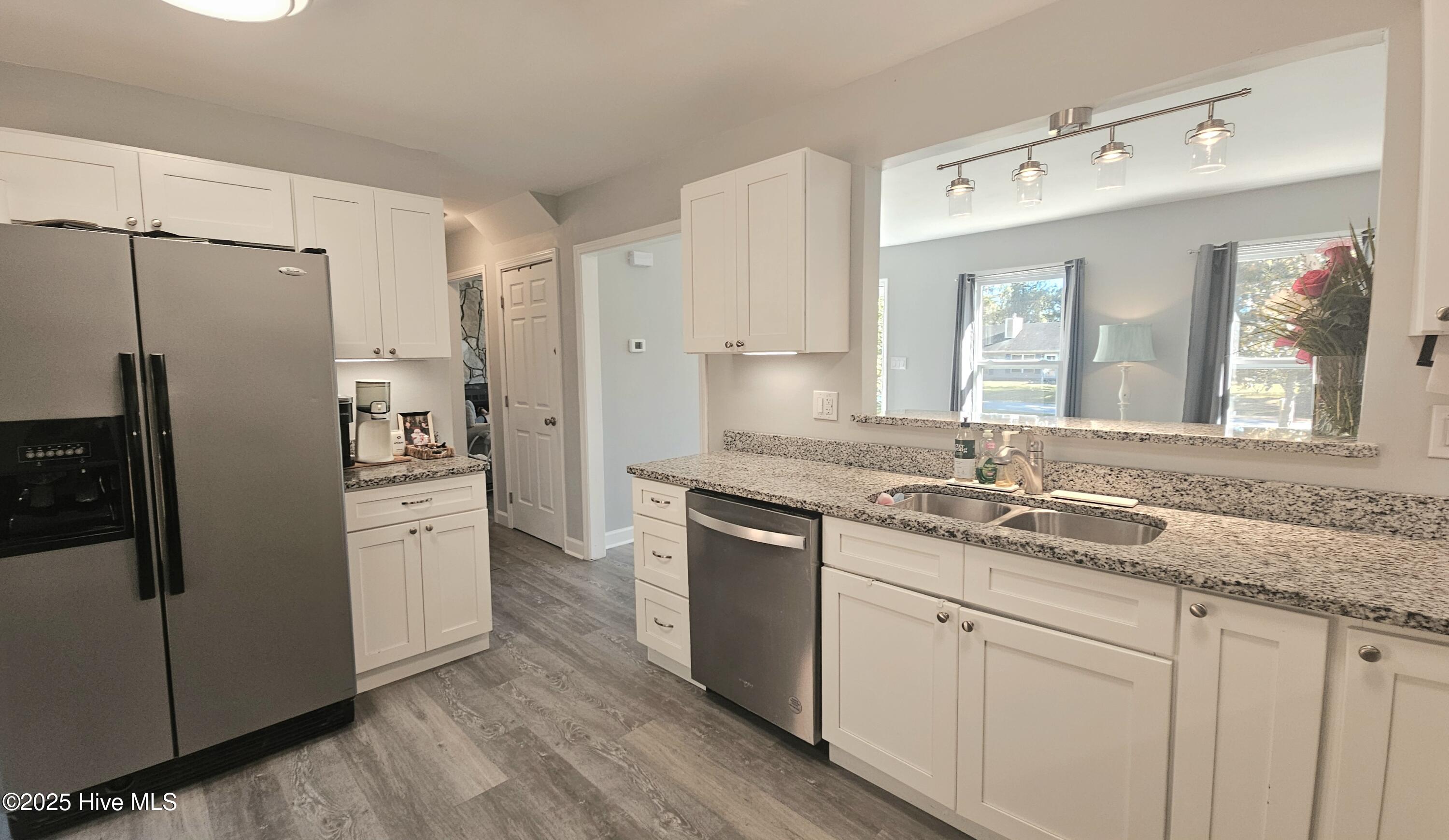 234 Natalie Lane, Hubert, NC 28539 – photo 8: Kitchen