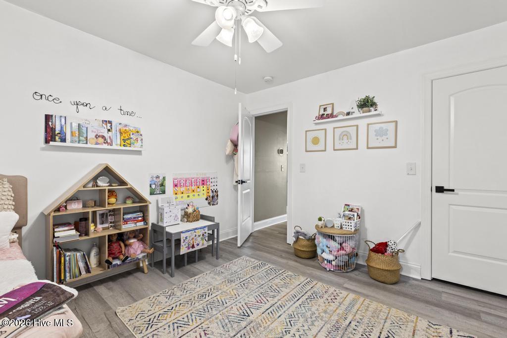 100565258 | Photo 24