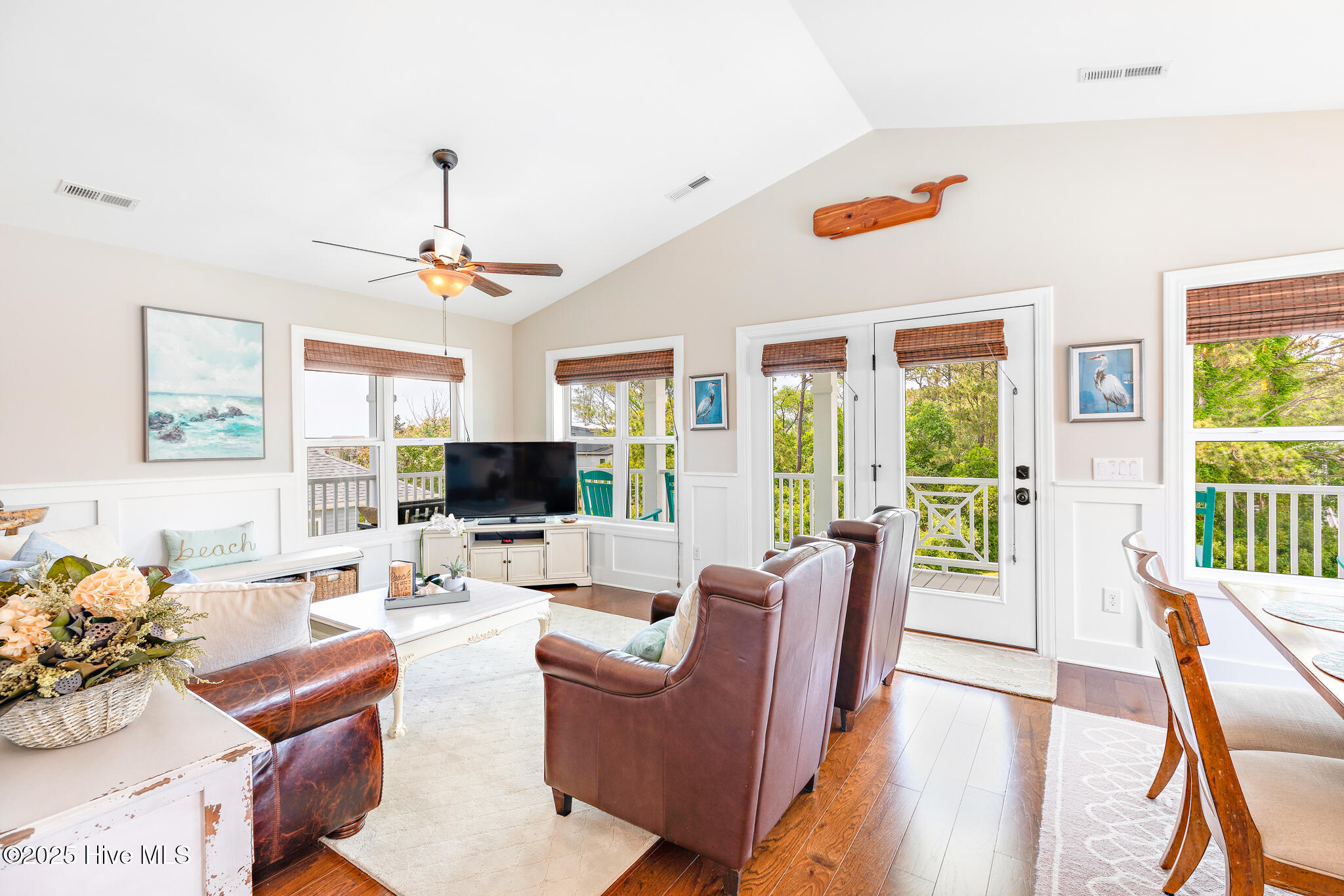 100507541 | Photo 62