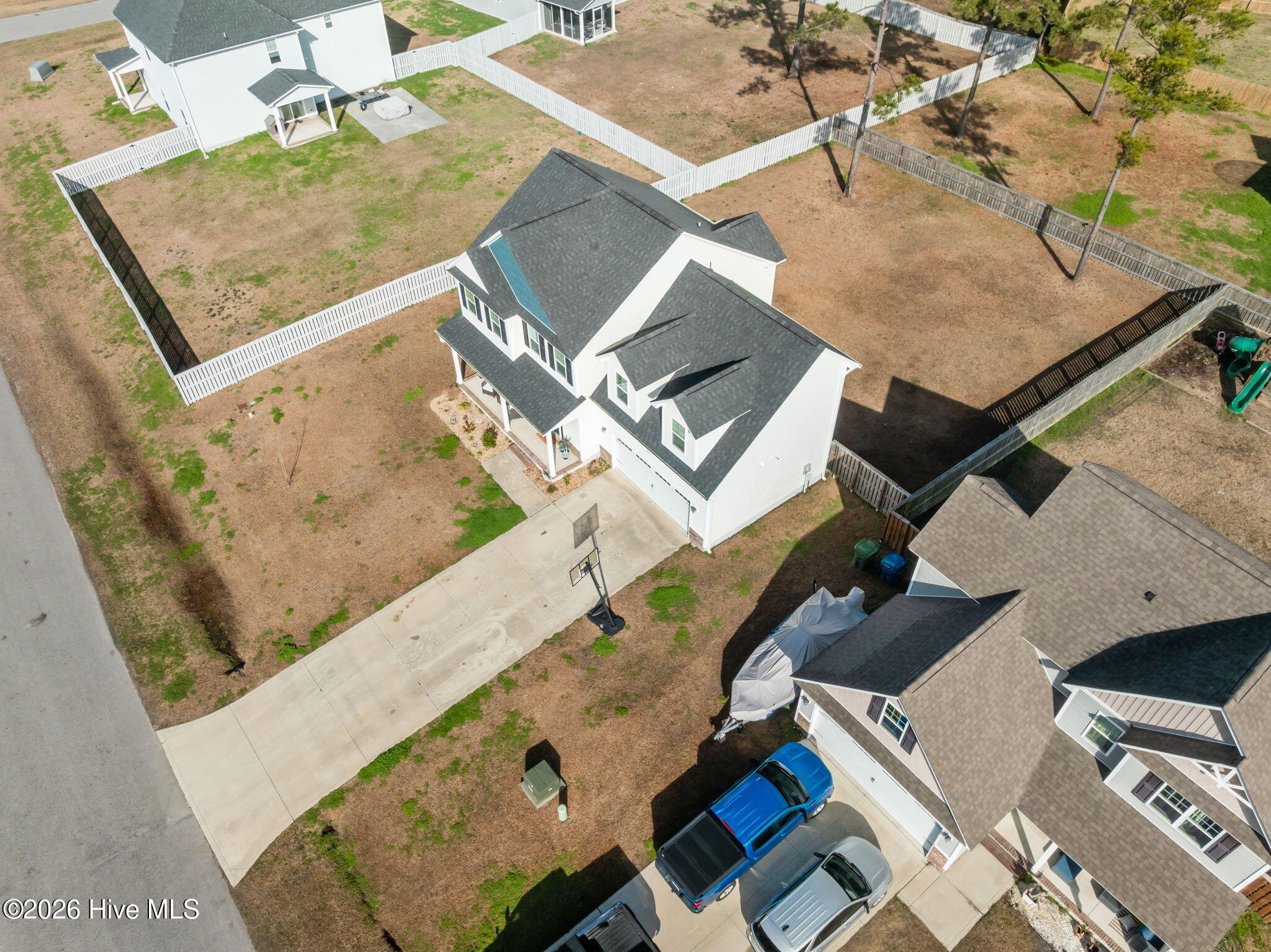 100558417 | Photo 46