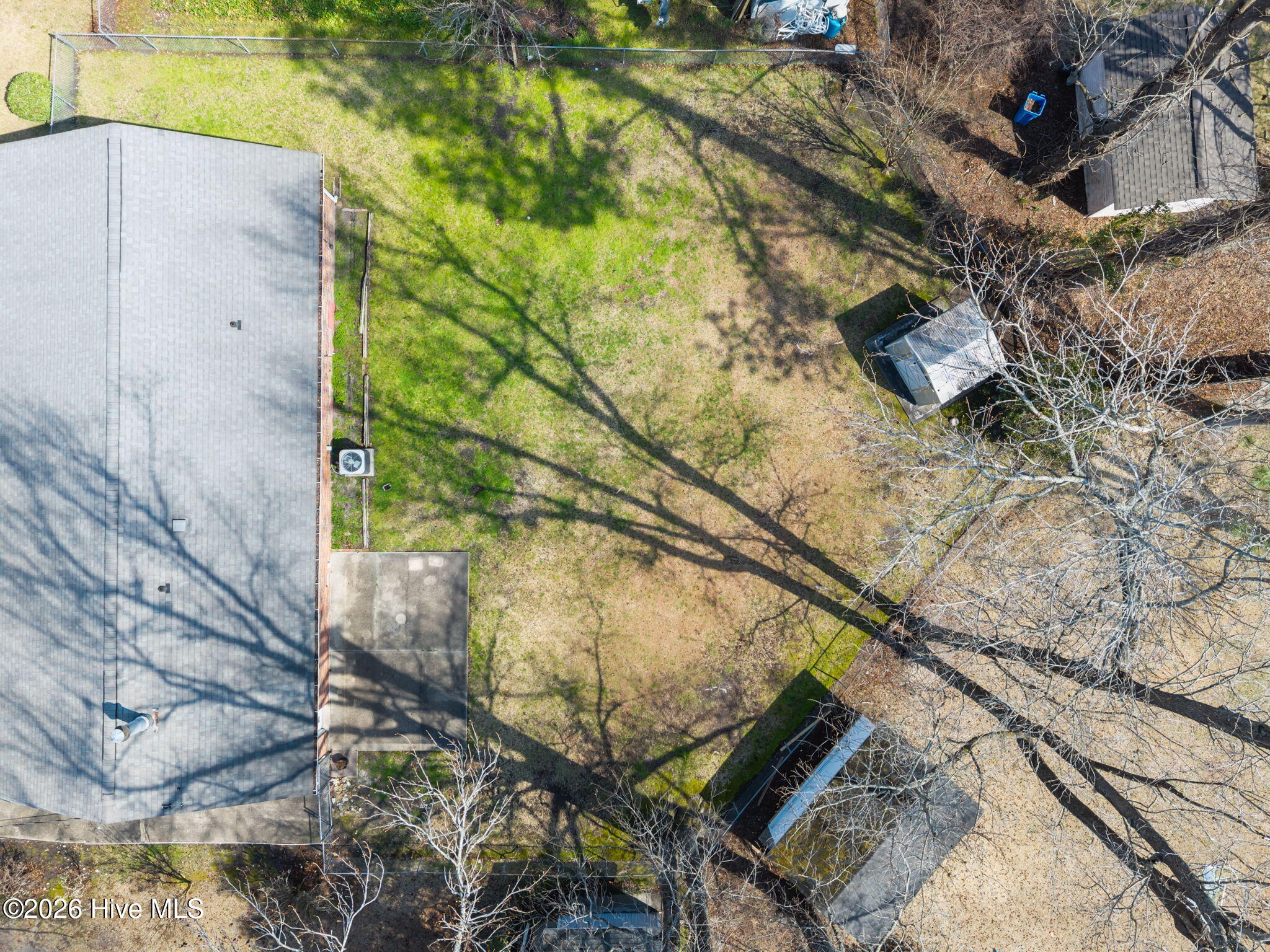 100558216 | Photo 46