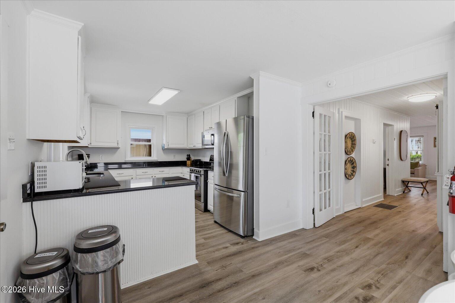 100570528 | Photo 22