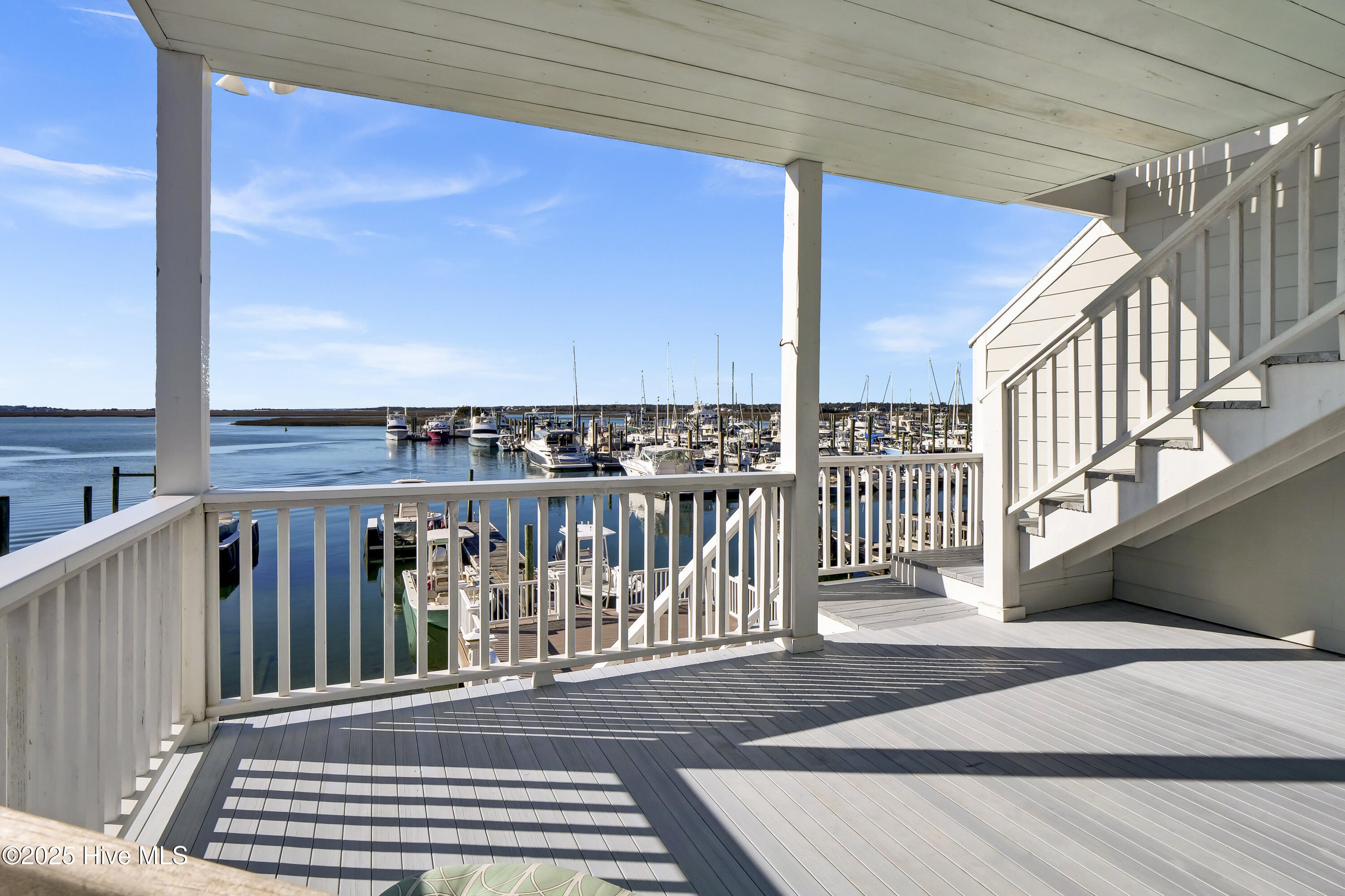 100469434 | Photo 27