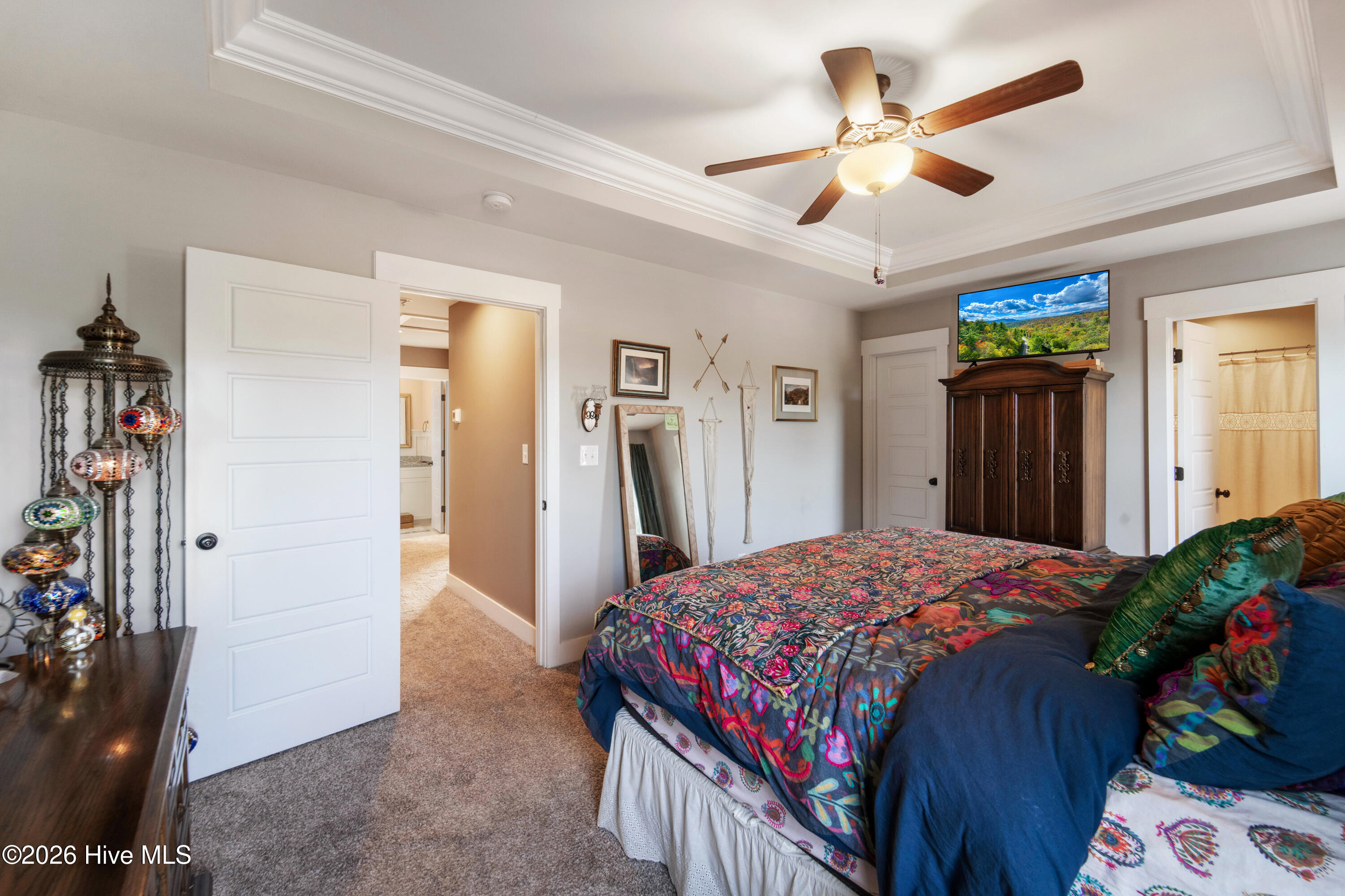 100549687 | Photo 29