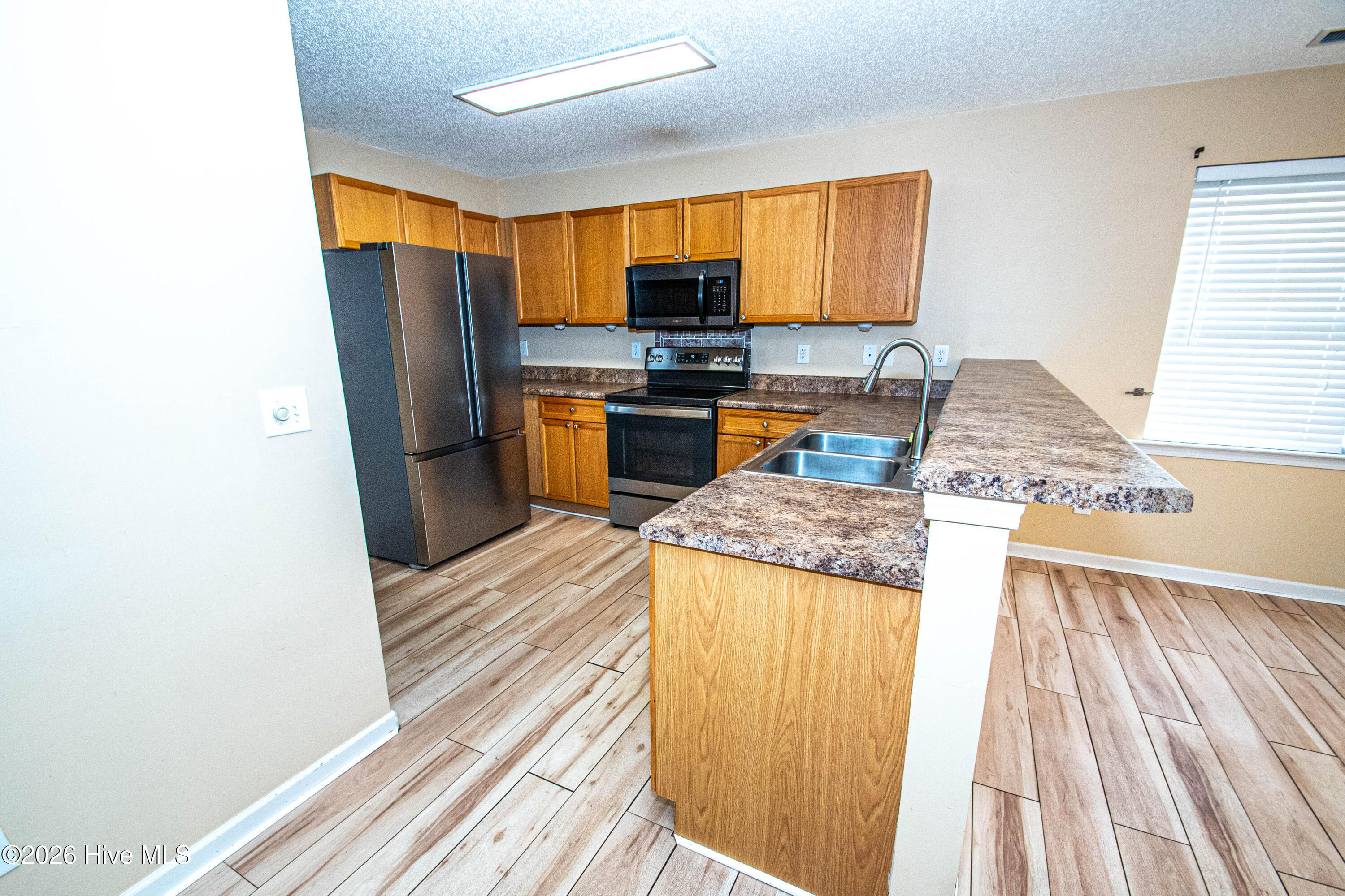 100567931 | Photo 24