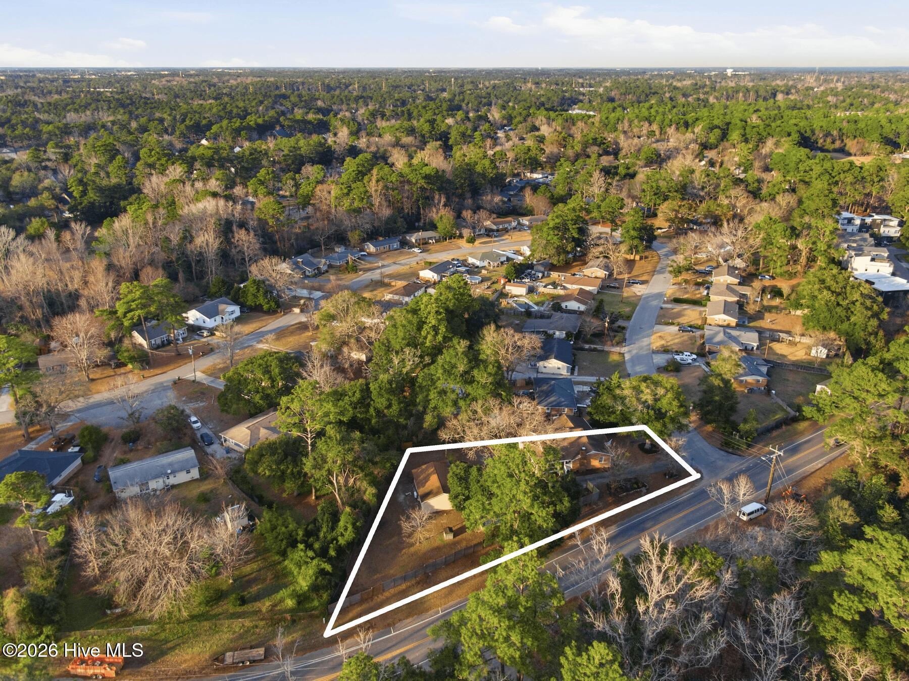 100550580 | Photo 42