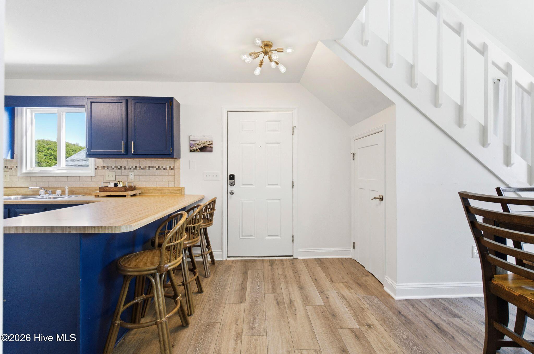 100567797 | Photo 12