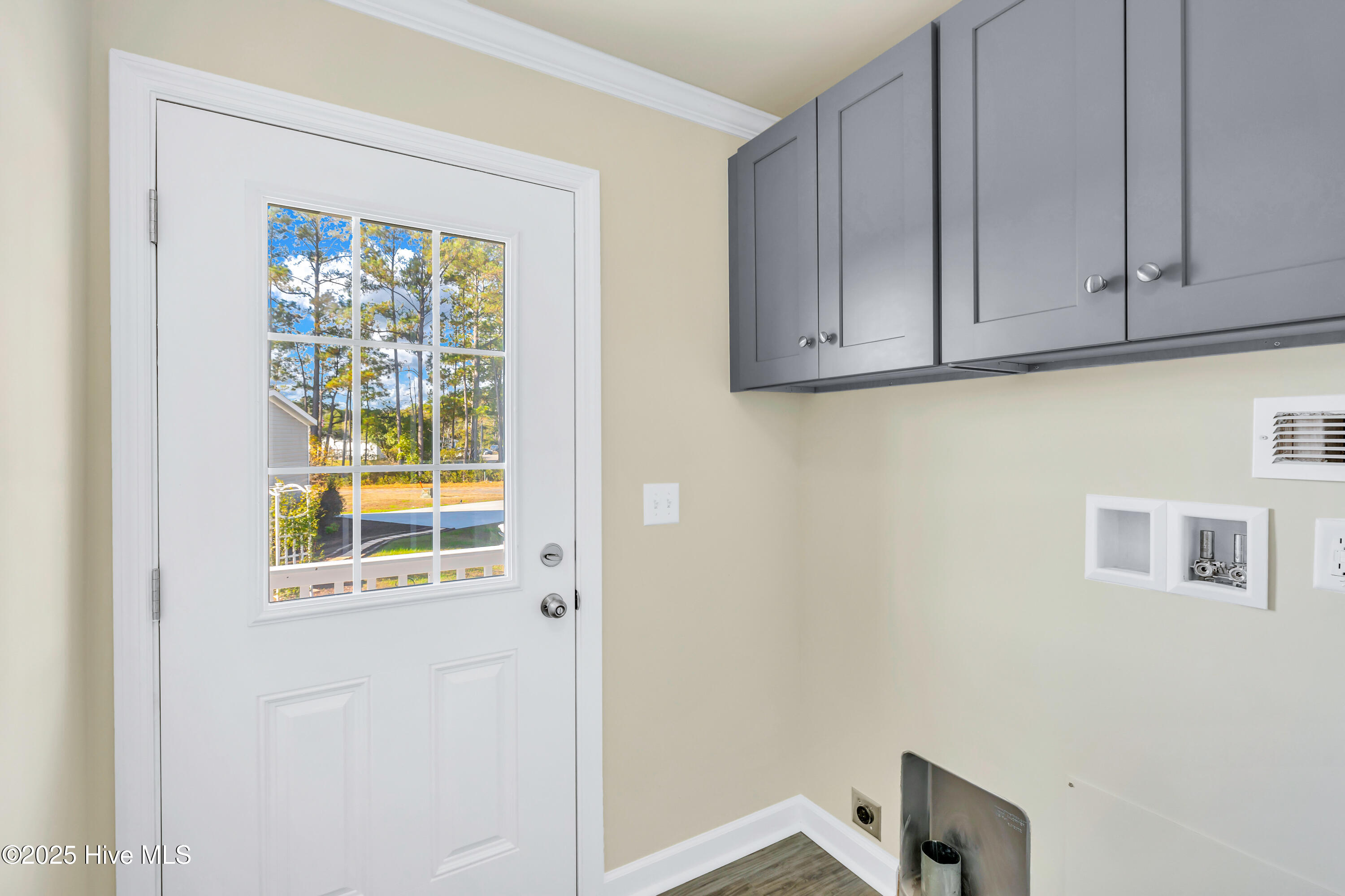 100543409 | Photo 19