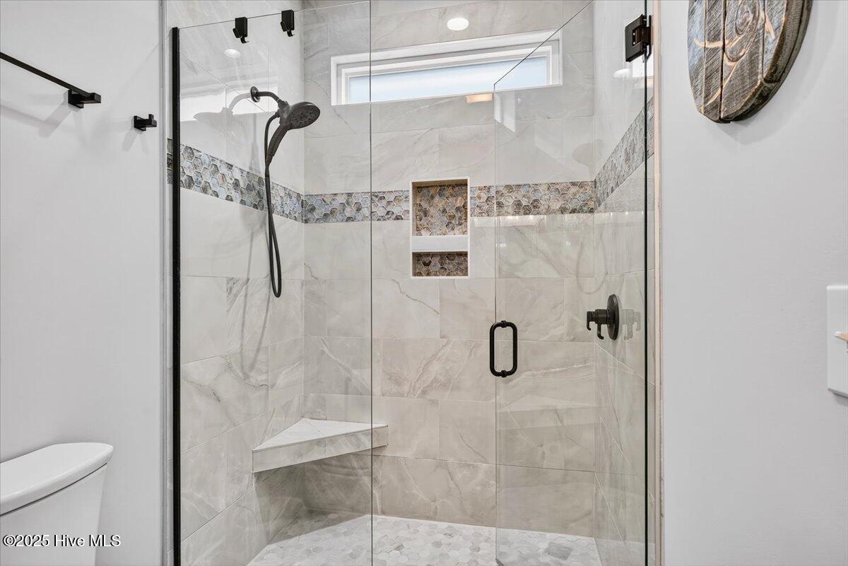 100527813 | Photo 31