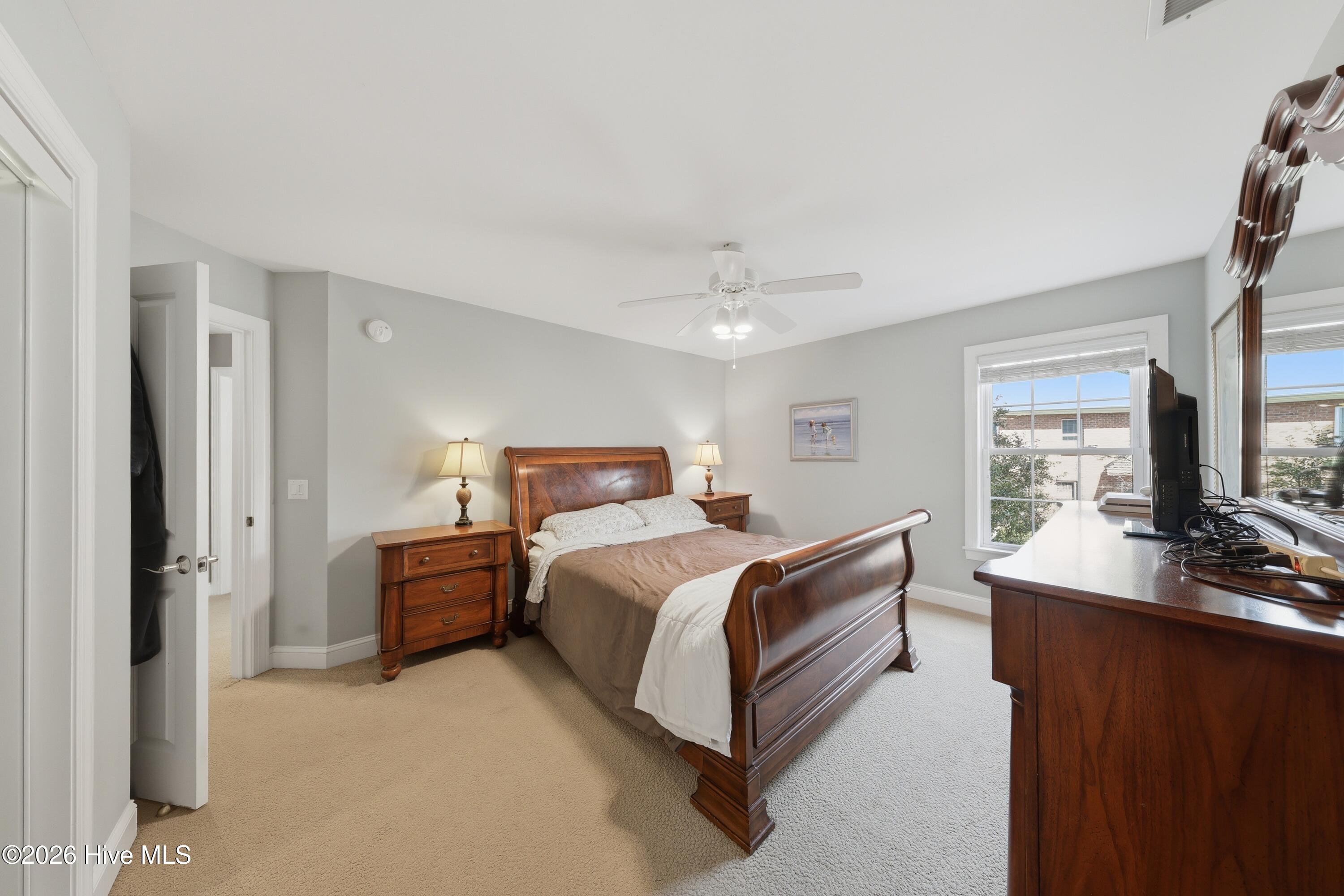 100558451 | Photo 48