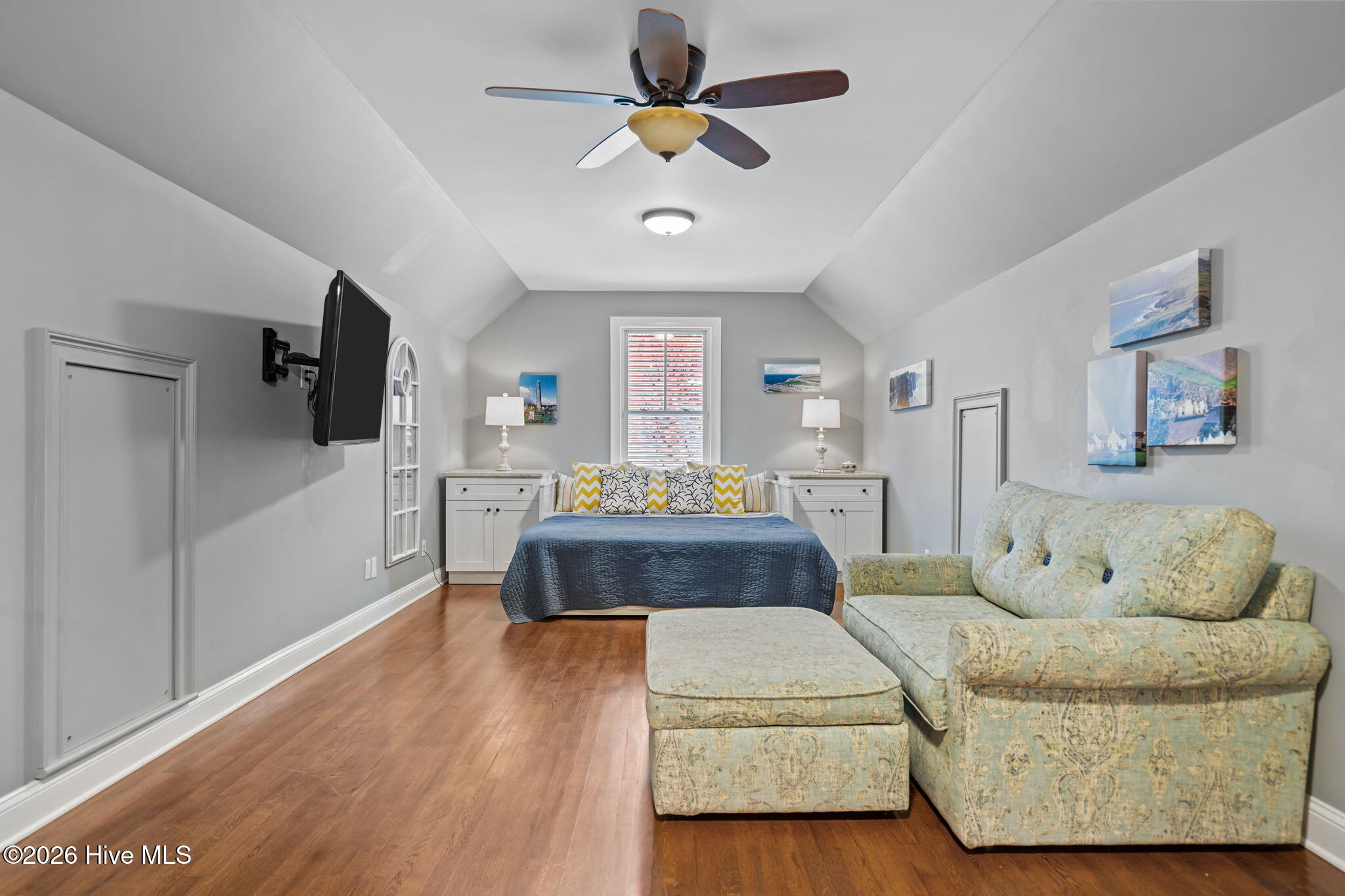 100551618 | Photo 66