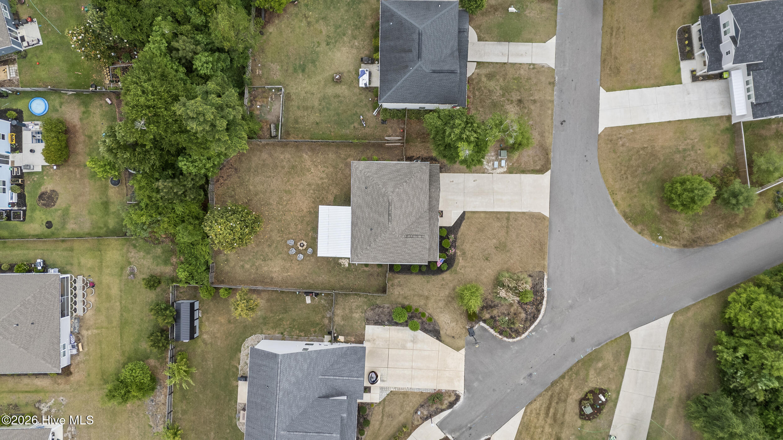 100570482 | Photo 29