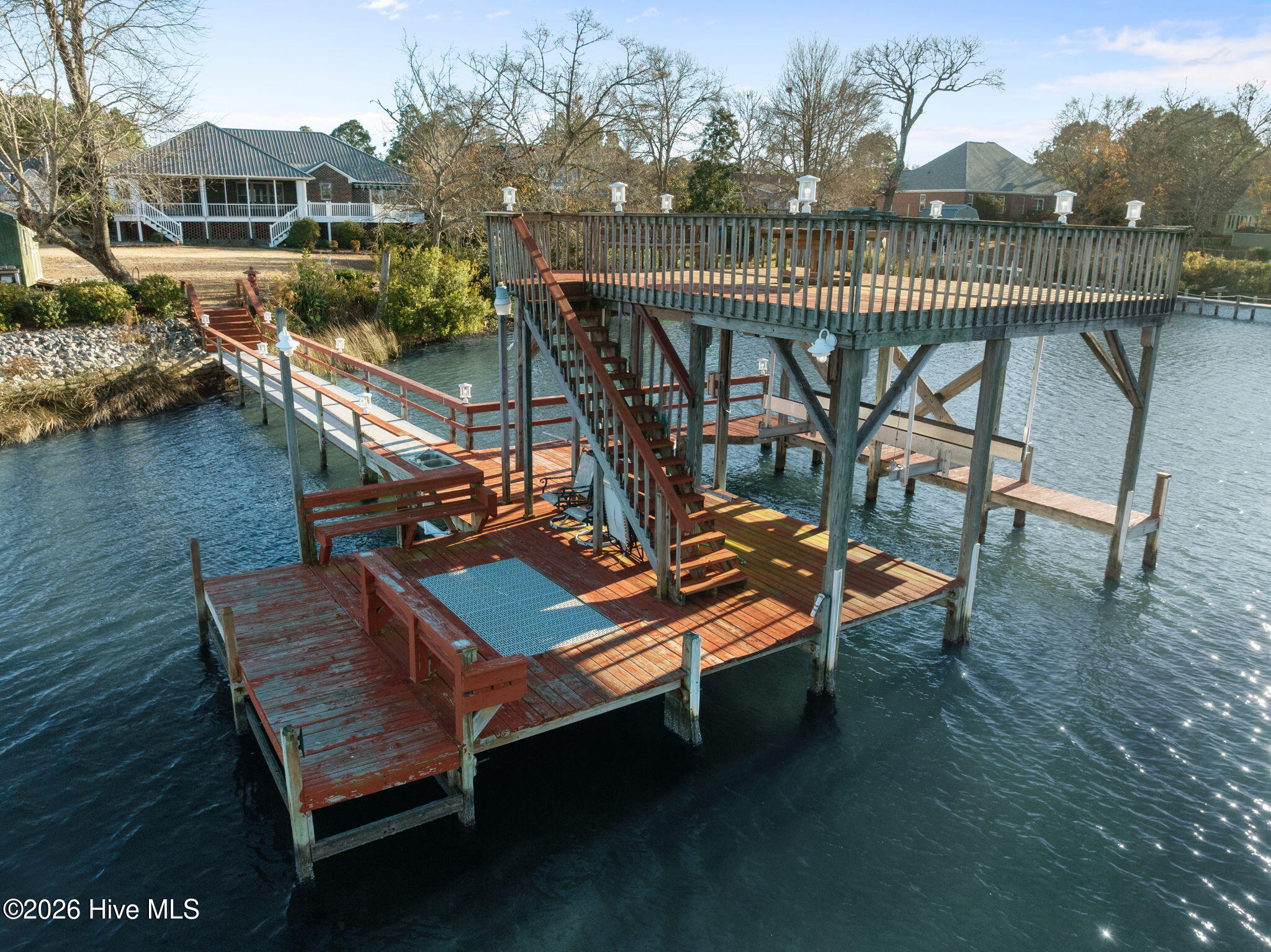 100542324 | Photo 21