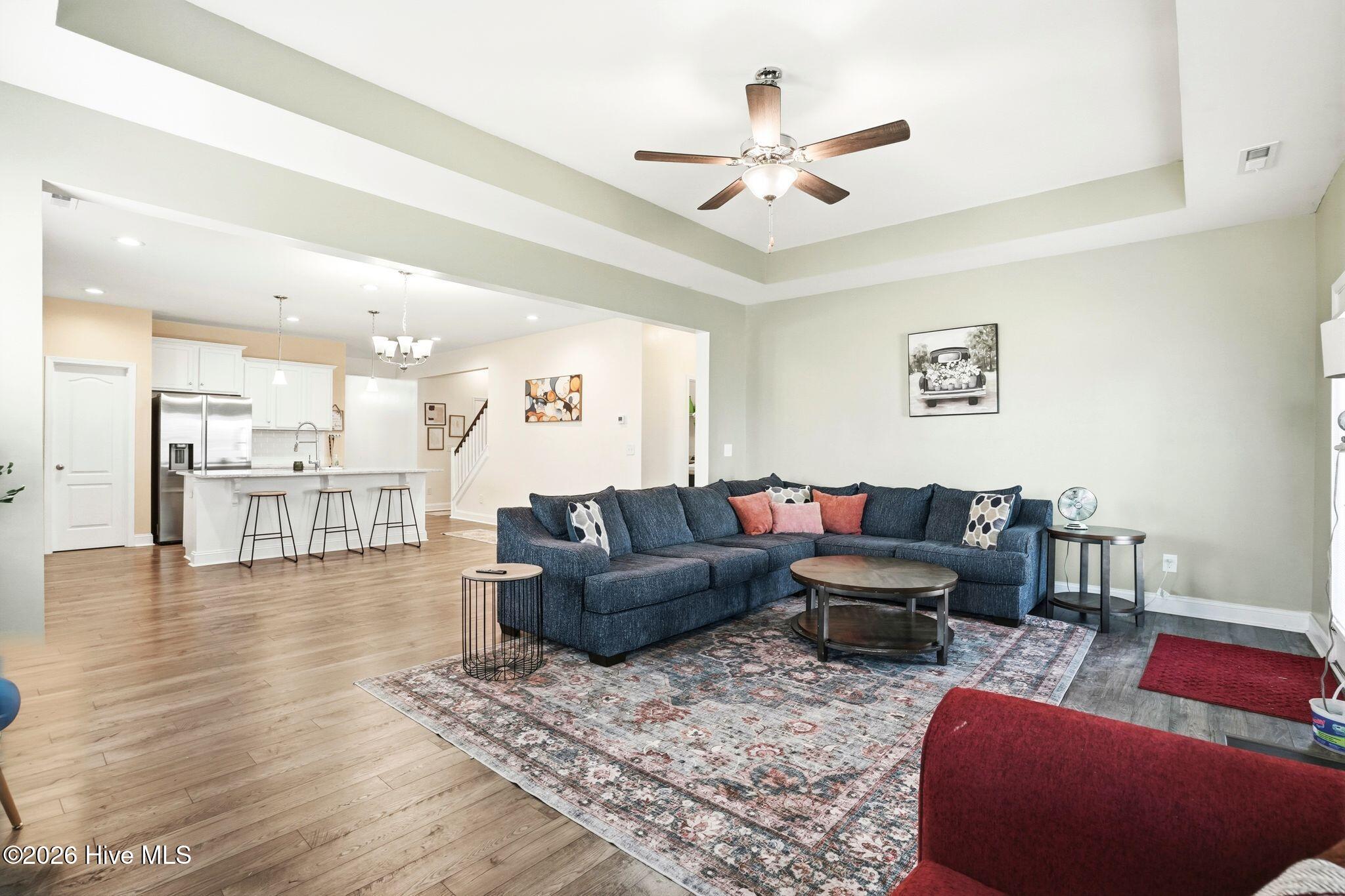 100567646 | Photo 22