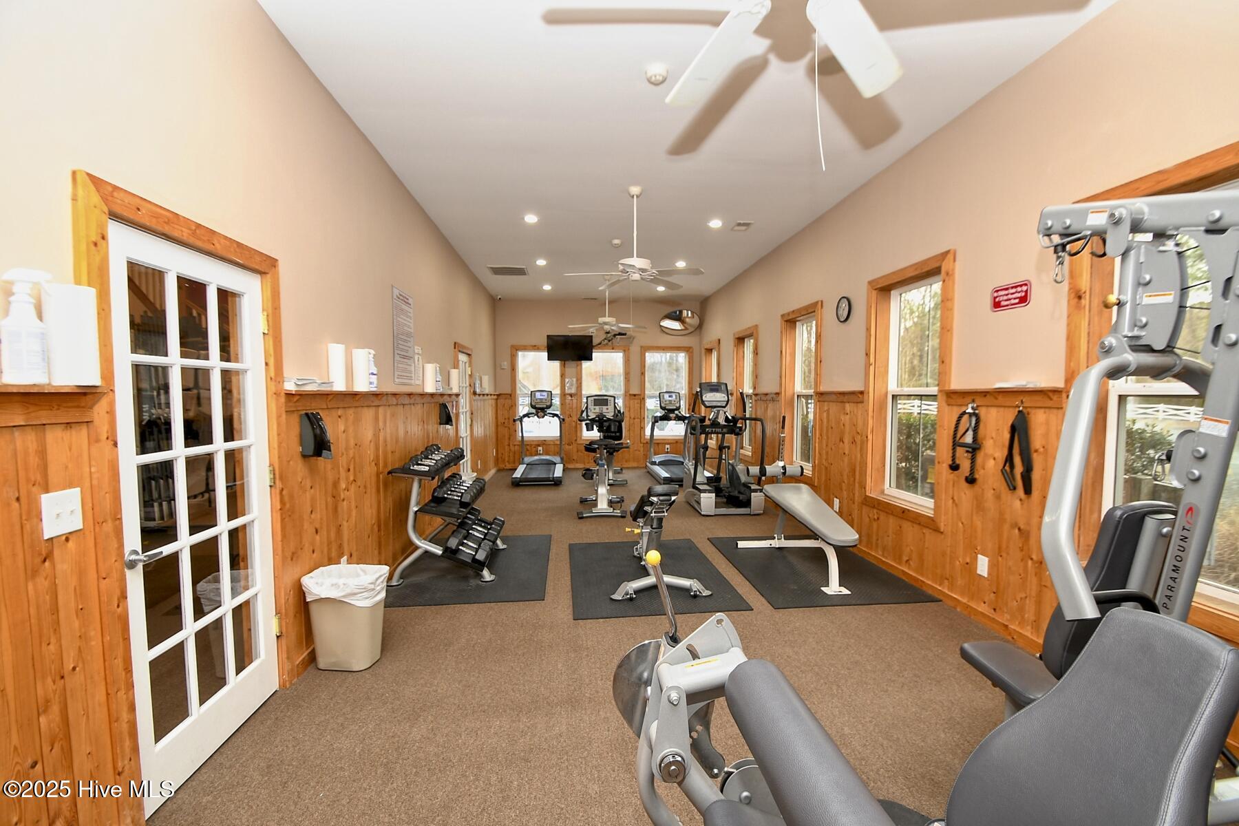 100542570 | Photo 69