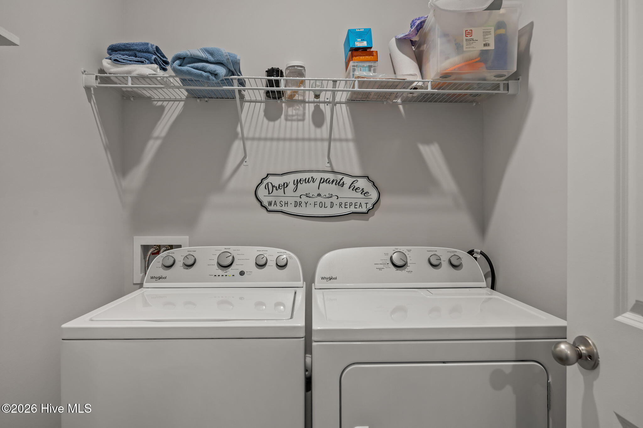 100567889 | Photo 36