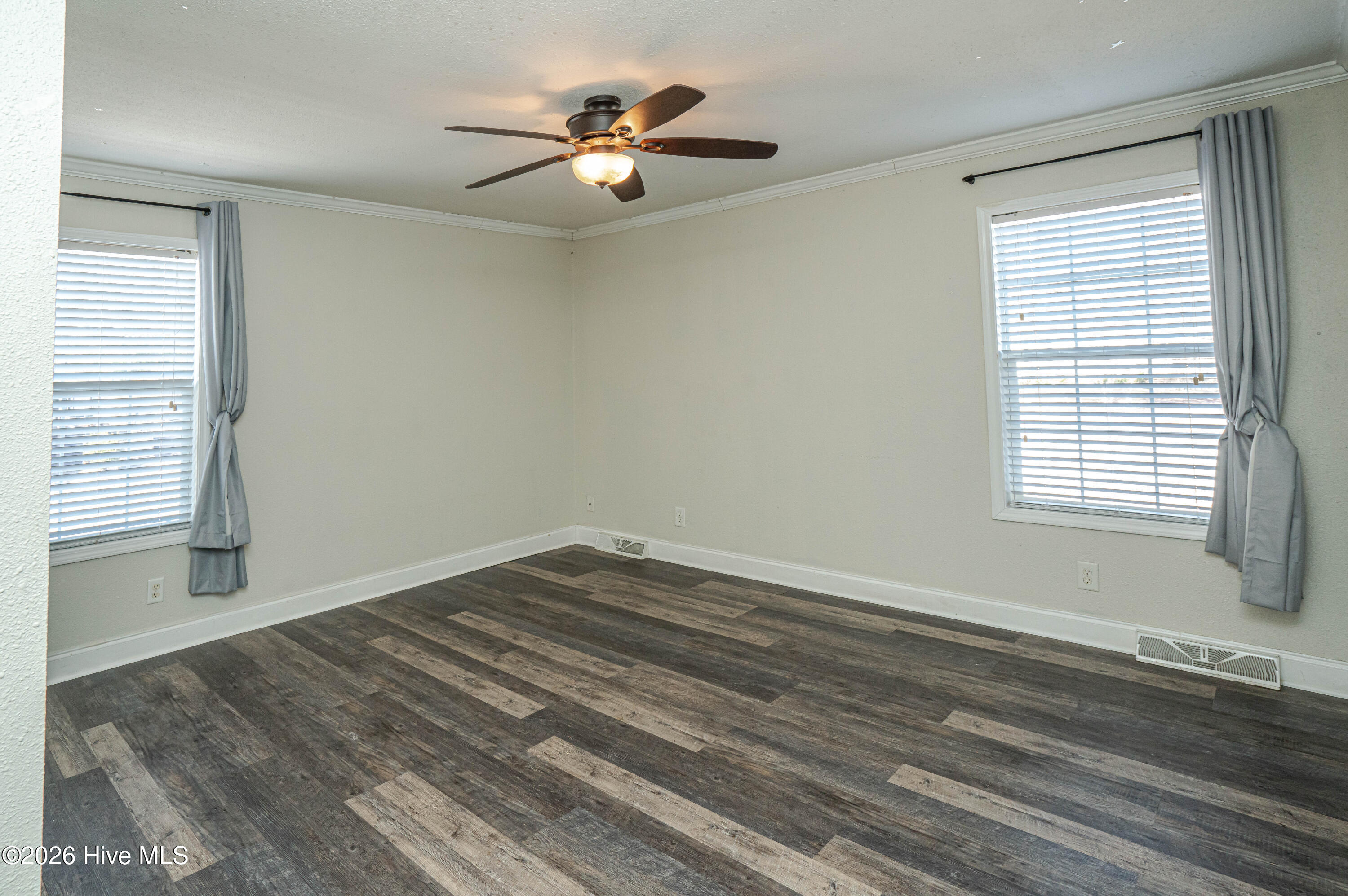 100552222 | Photo 21