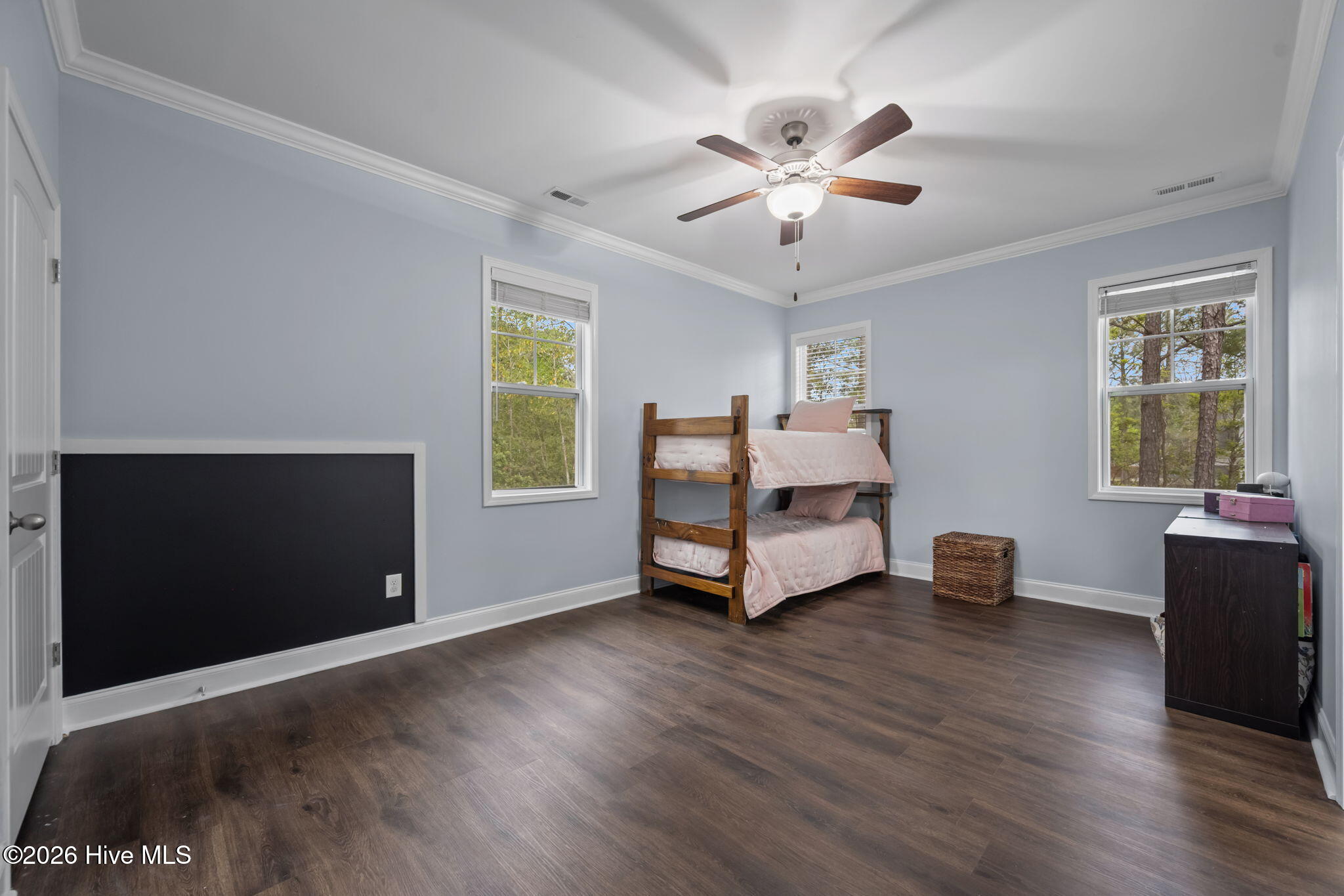 100565759 | Photo 32