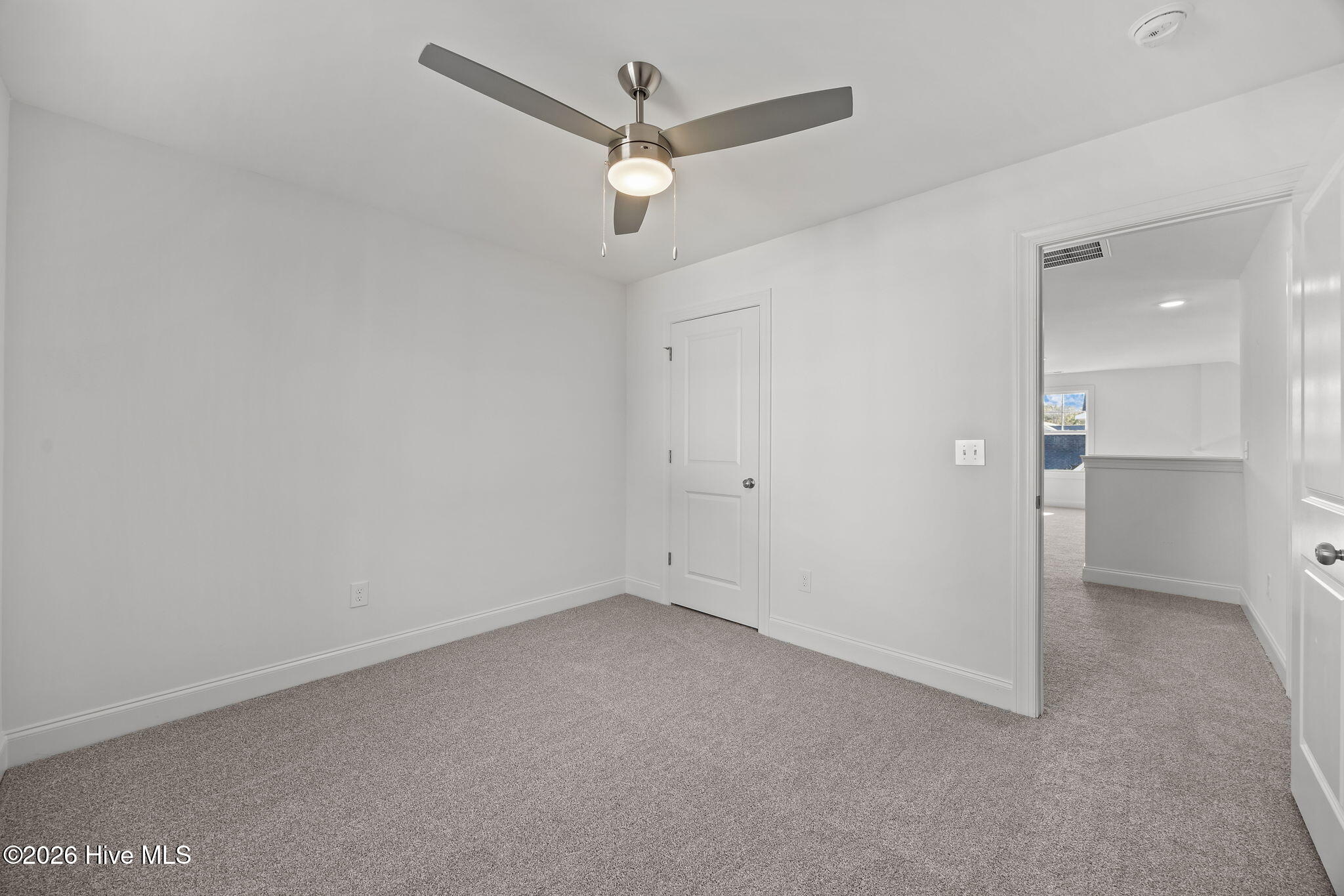 100528574 | Photo 35