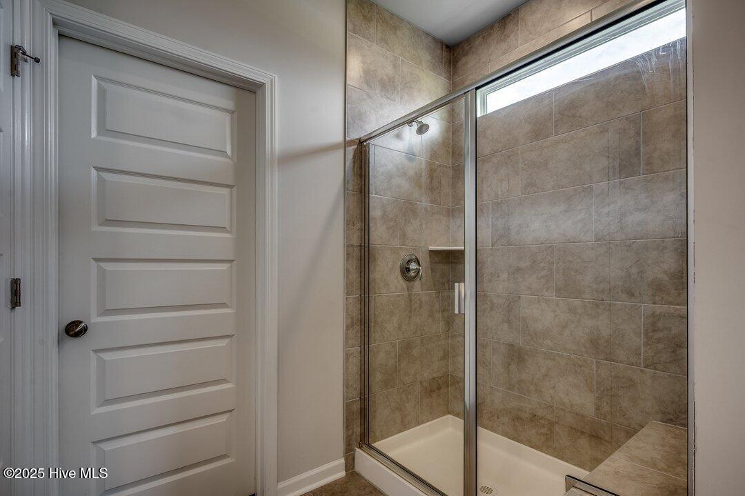 100527504 | Photo 17