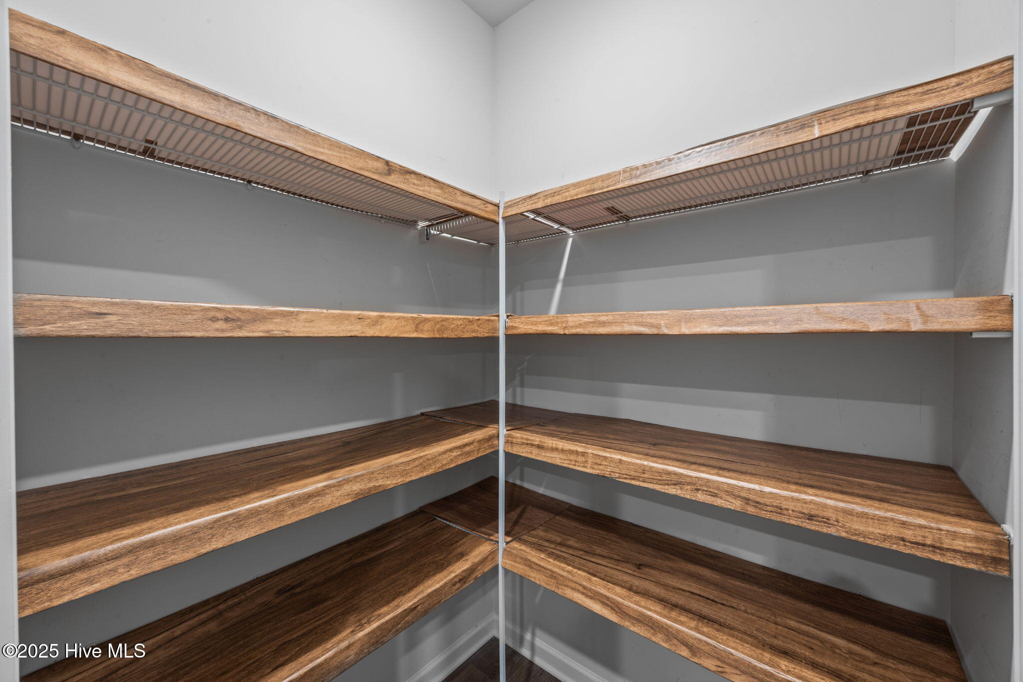 17-web-or-mls-0C0A2200