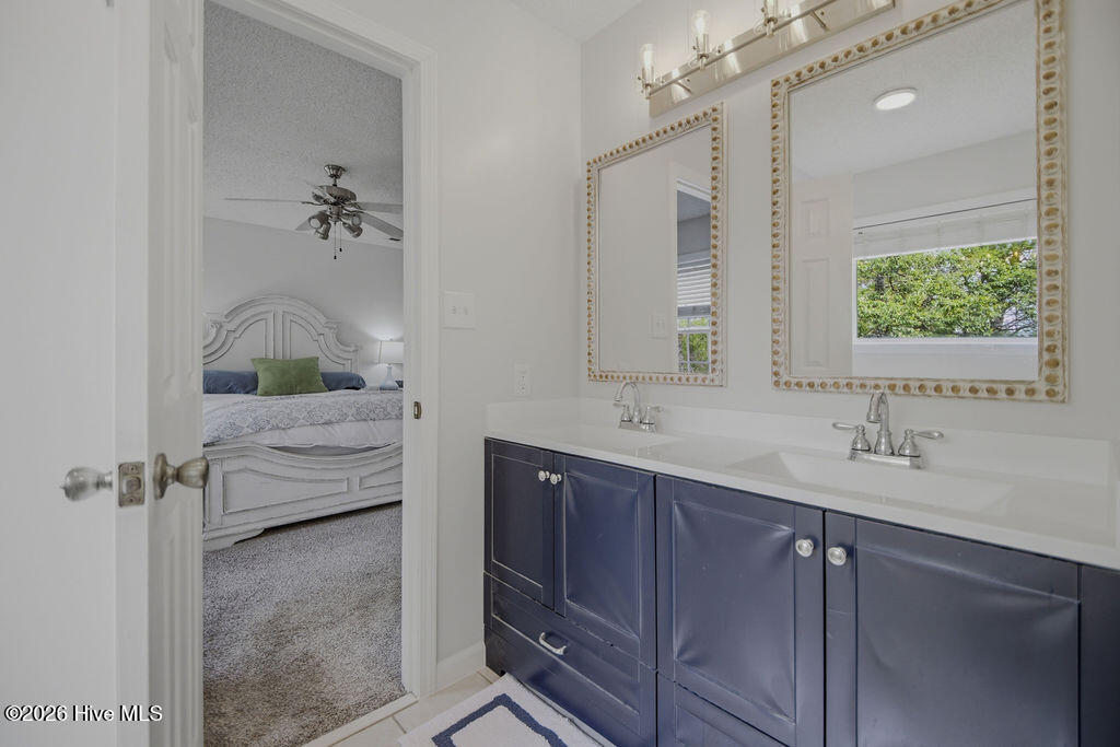 100565606 | Photo 54