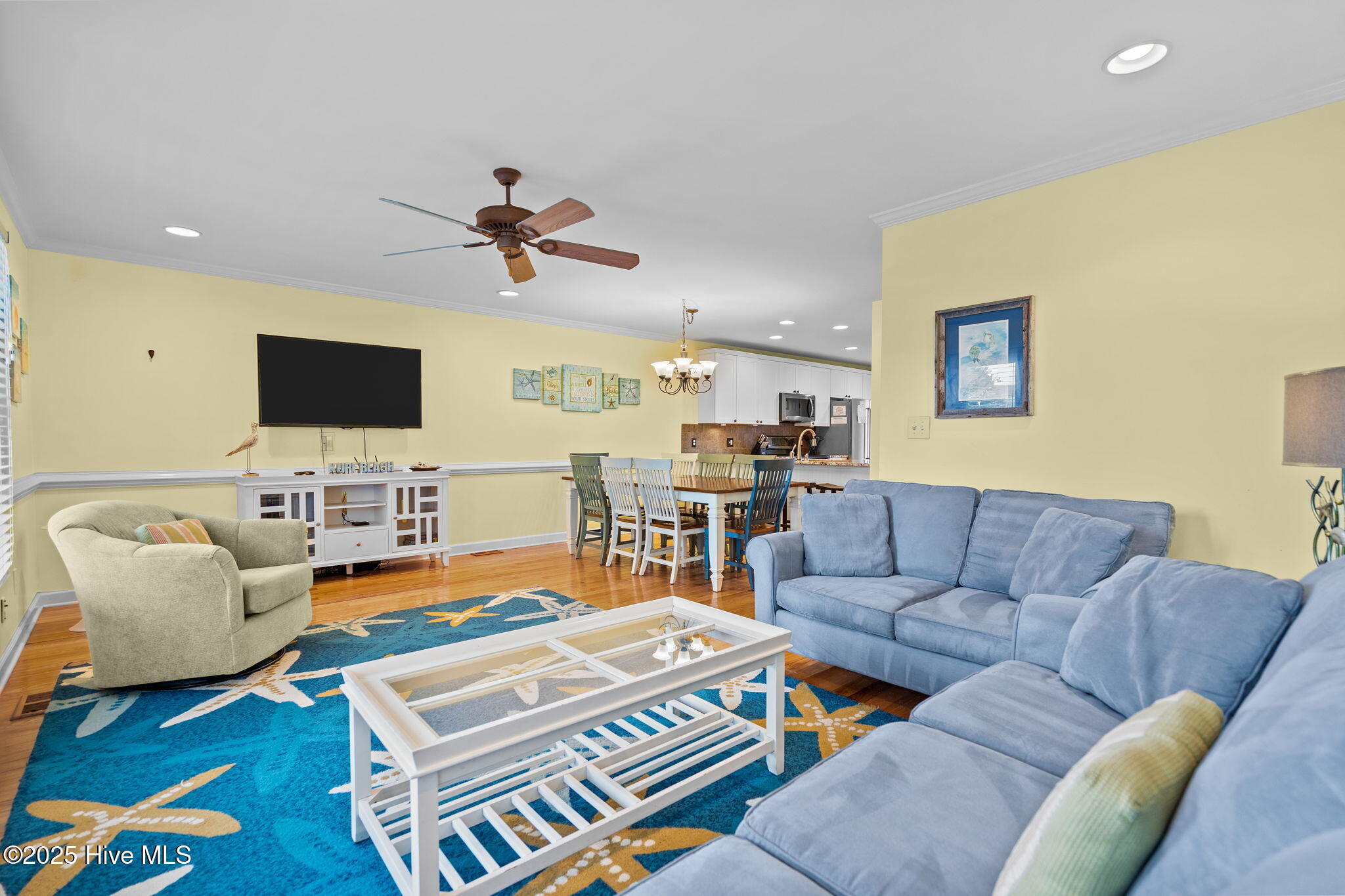 100531131 | Photo 27