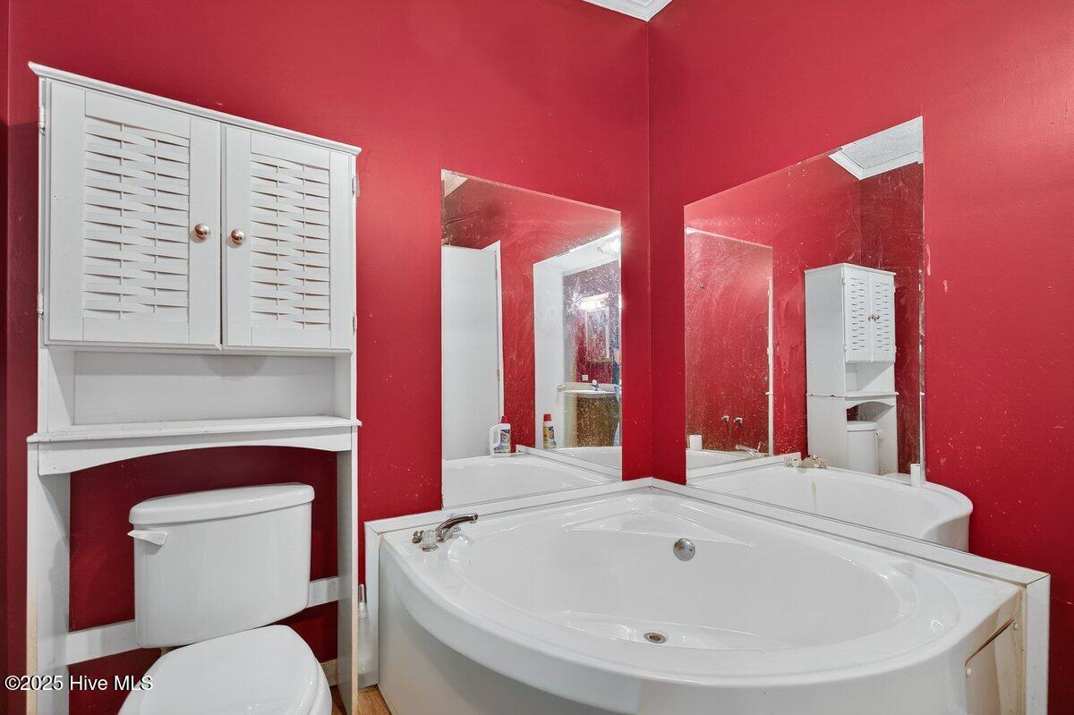 100539817 | Photo 15