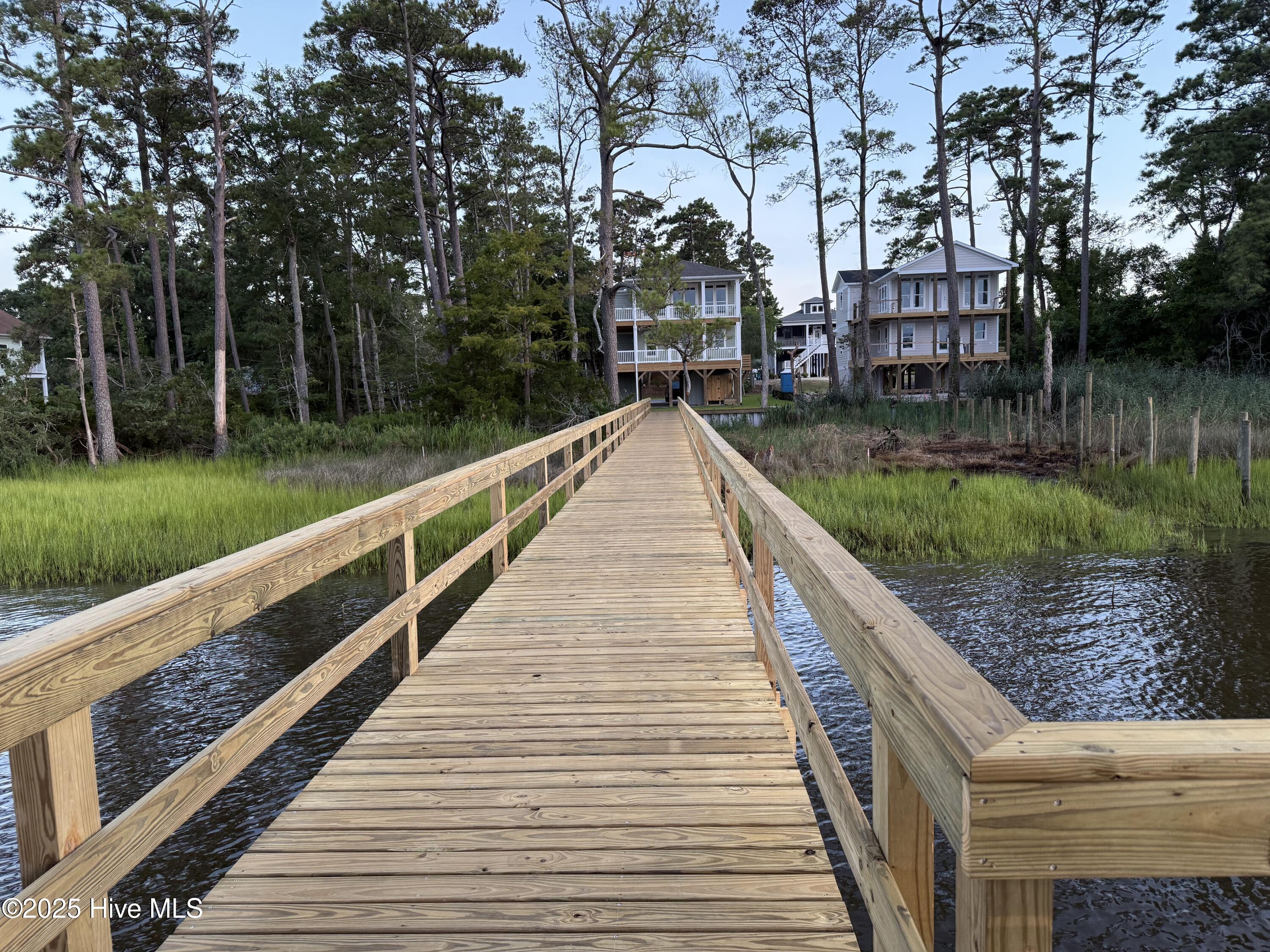 100485023 | Photo 70