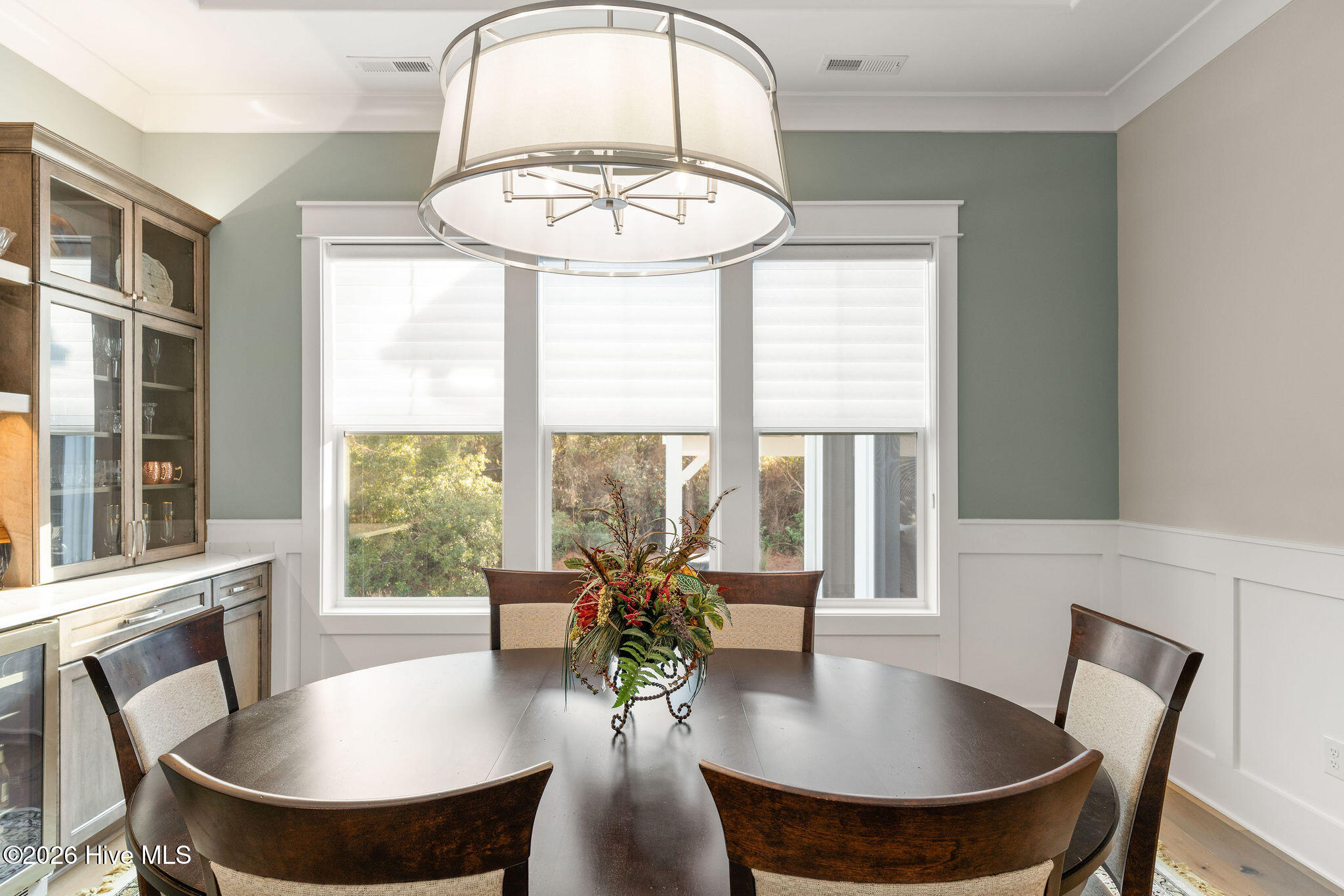 100552329 | Photo 23