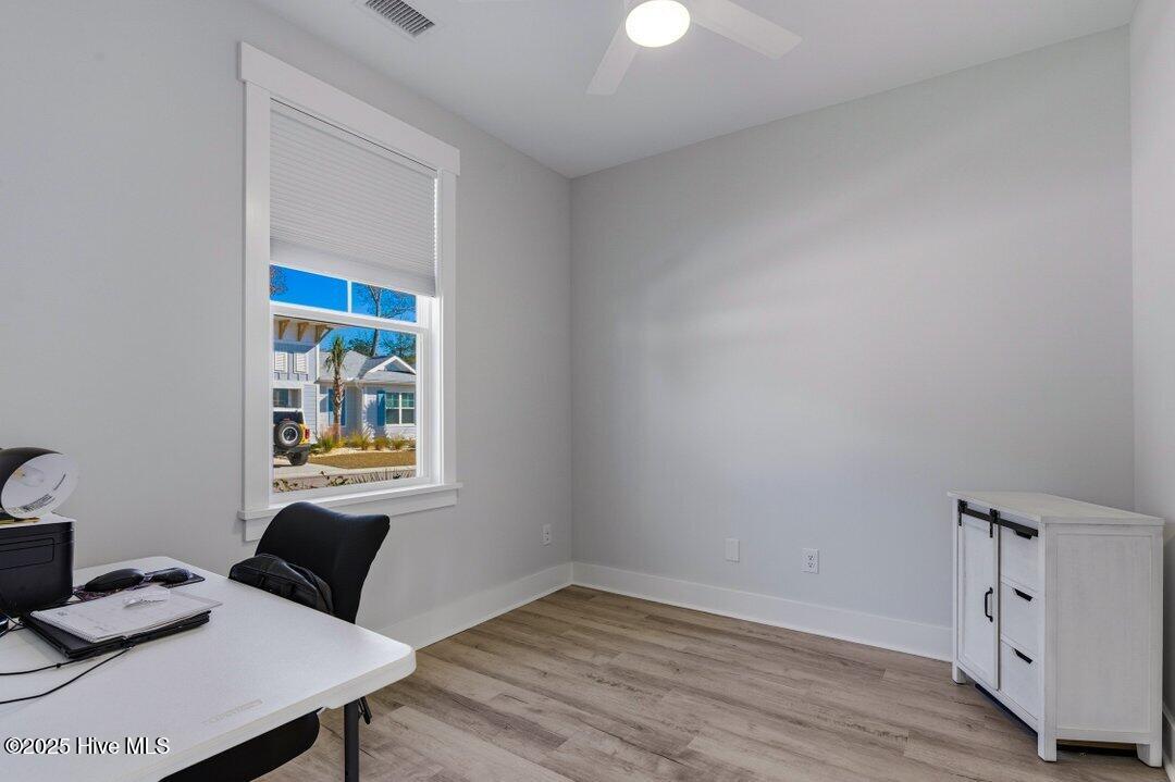 100543615 | Photo 10