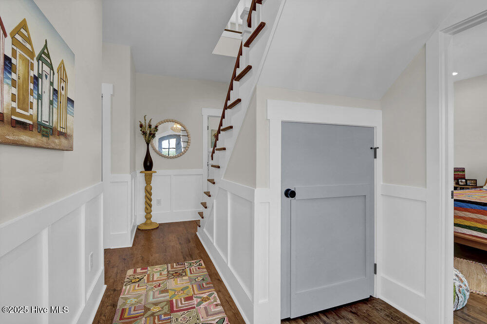 100509330 | Photo 26