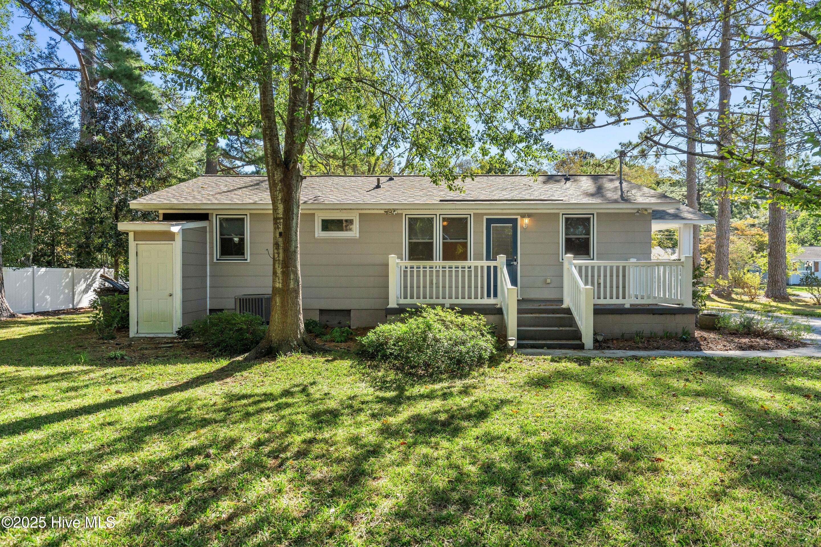 100537321 | Photo 29